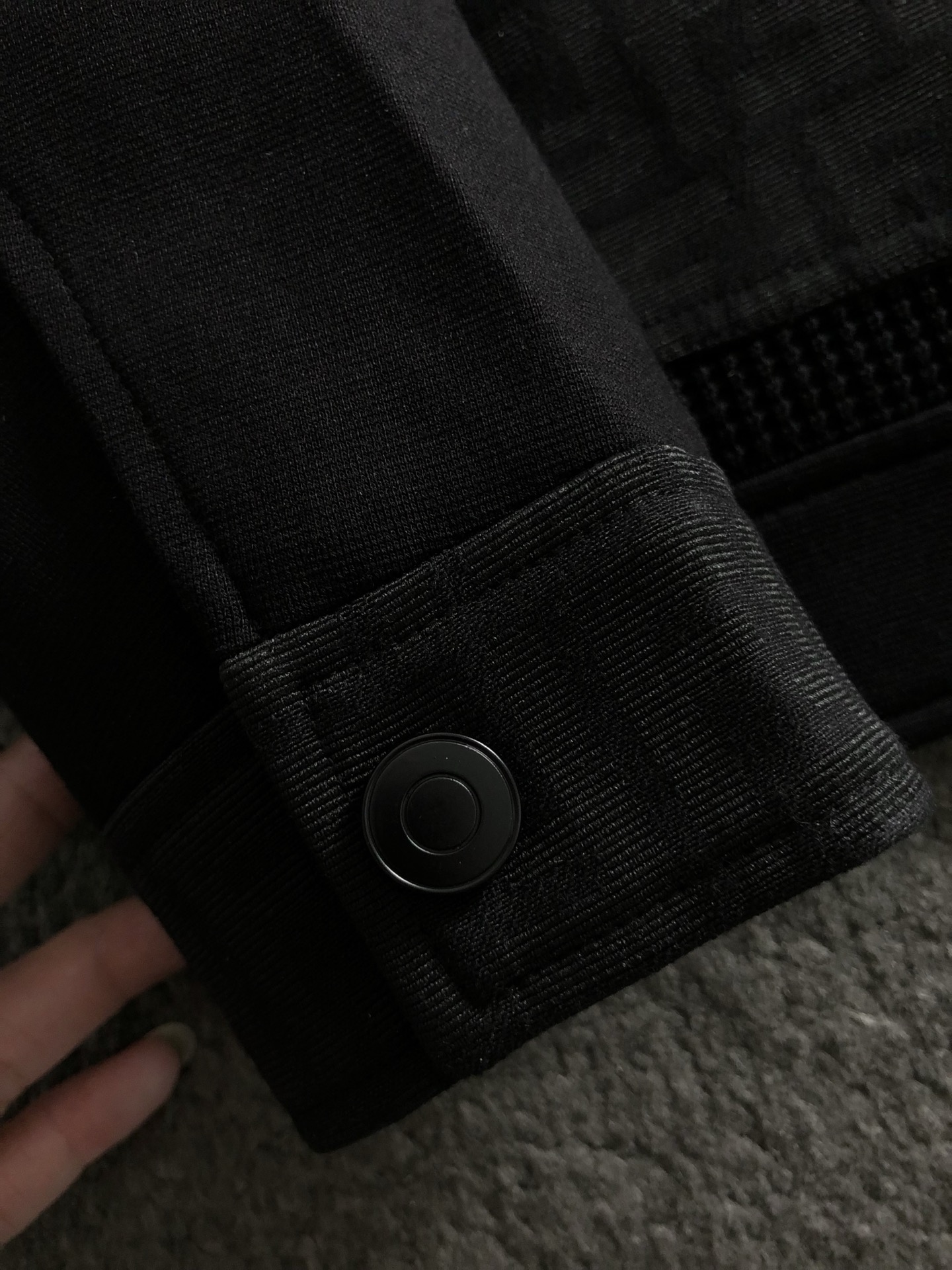 FEND*合身版型M-XXXL2025秋冬双F拼接款针织羊毛外套，精致工艺专柜面料，顶级元素融合打造，3