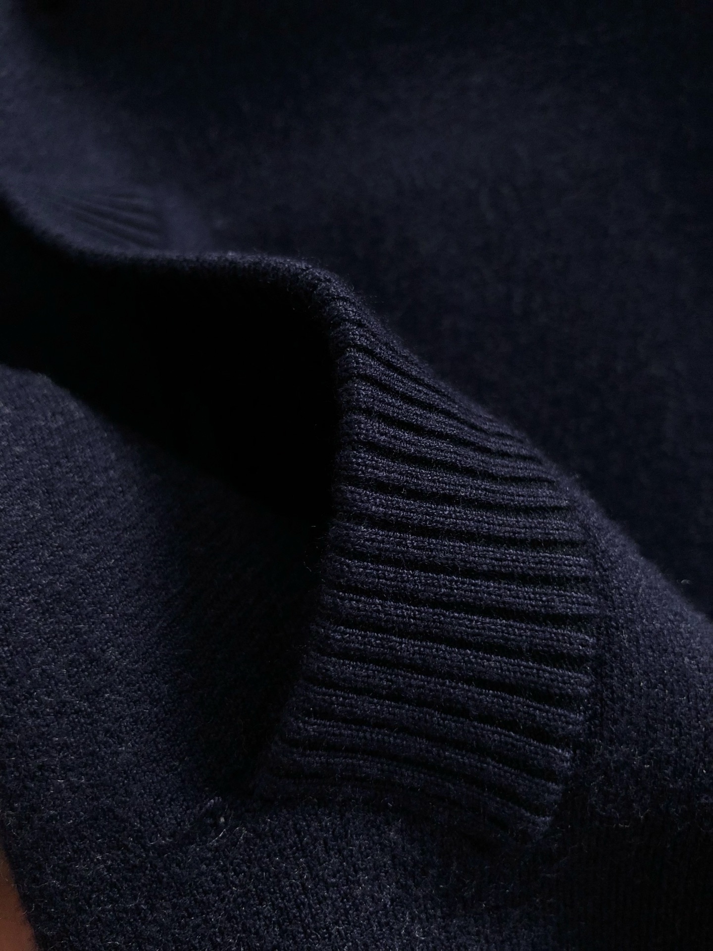 L牌 微宽版型 M-xxxl25新款潮牌迷彩提花针织羊毛夹克，专柜五金融合羊毛开衫外套，顶级工艺打造，休