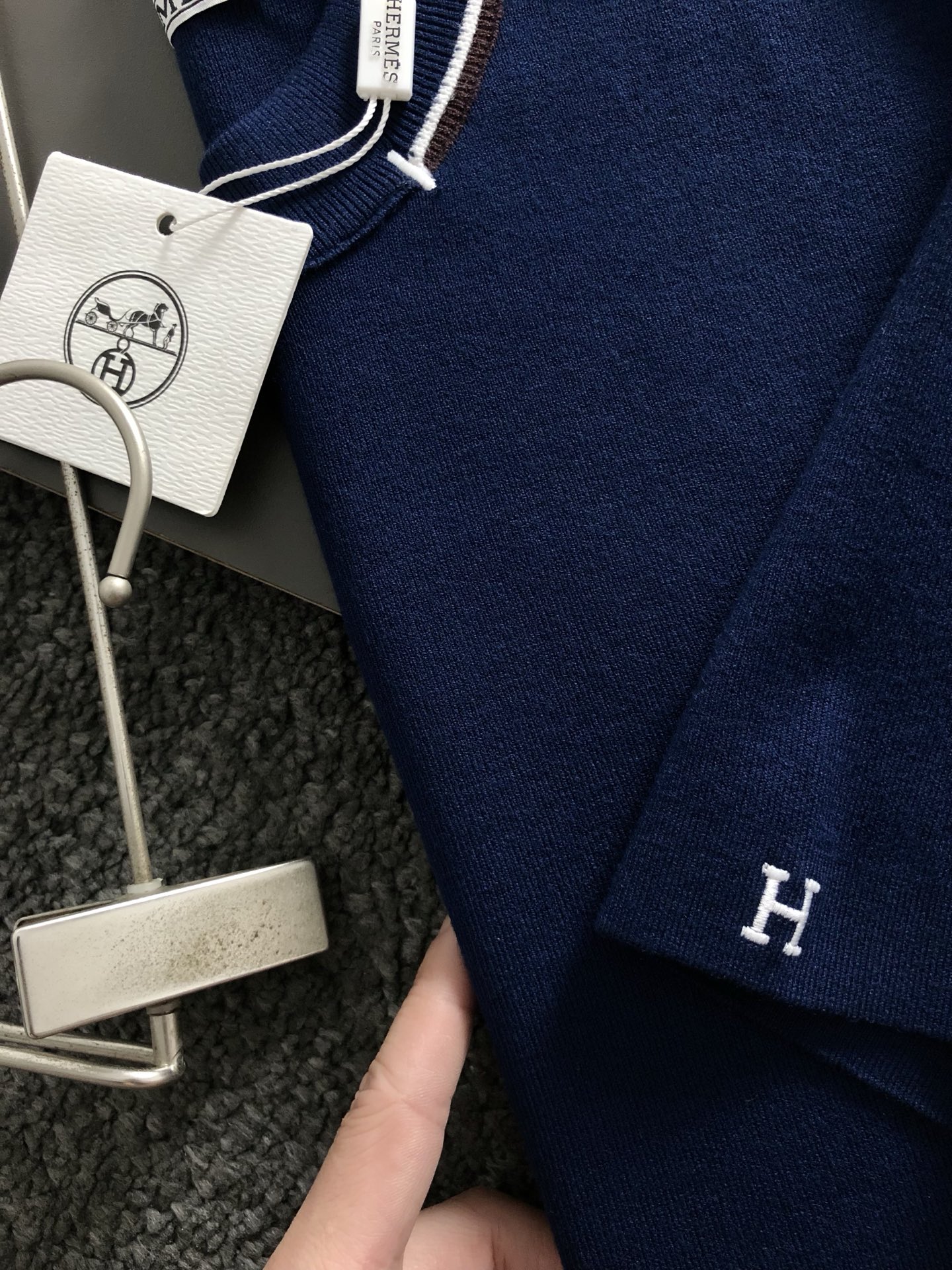 Hms*合身版型M-XXXL2025秋冬时尚双层领口线条款百搭羊毛短袖，精致工艺专柜面料，顶级元素融合打