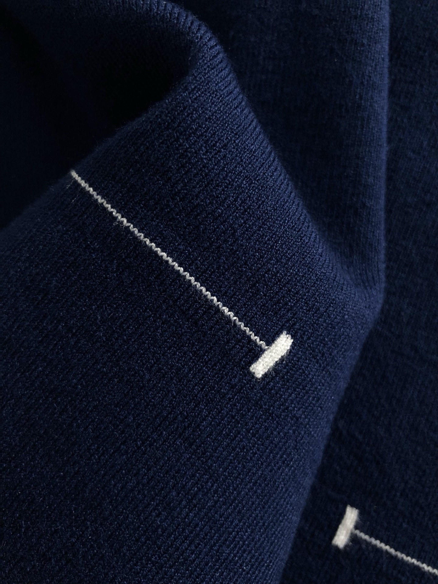 Hms*合身版型M-XXXL2025秋冬时尚双层领口线条款百搭羊毛短袖，精致工艺专柜面料，顶级元素融合打