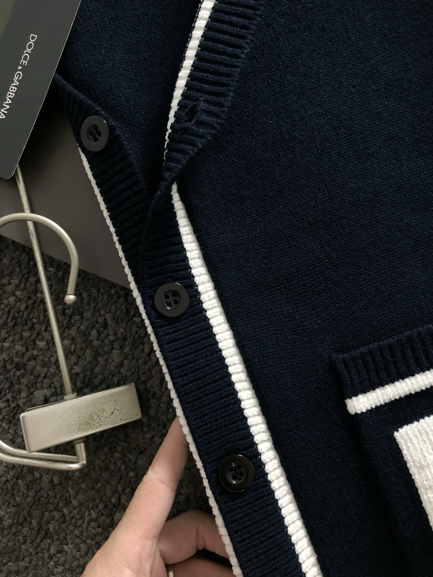 D&G*合身版型M-XXXL2025秋冬新款提花拼色融合针织开衫，精致工艺专柜面料，顶级元素融合打造，3