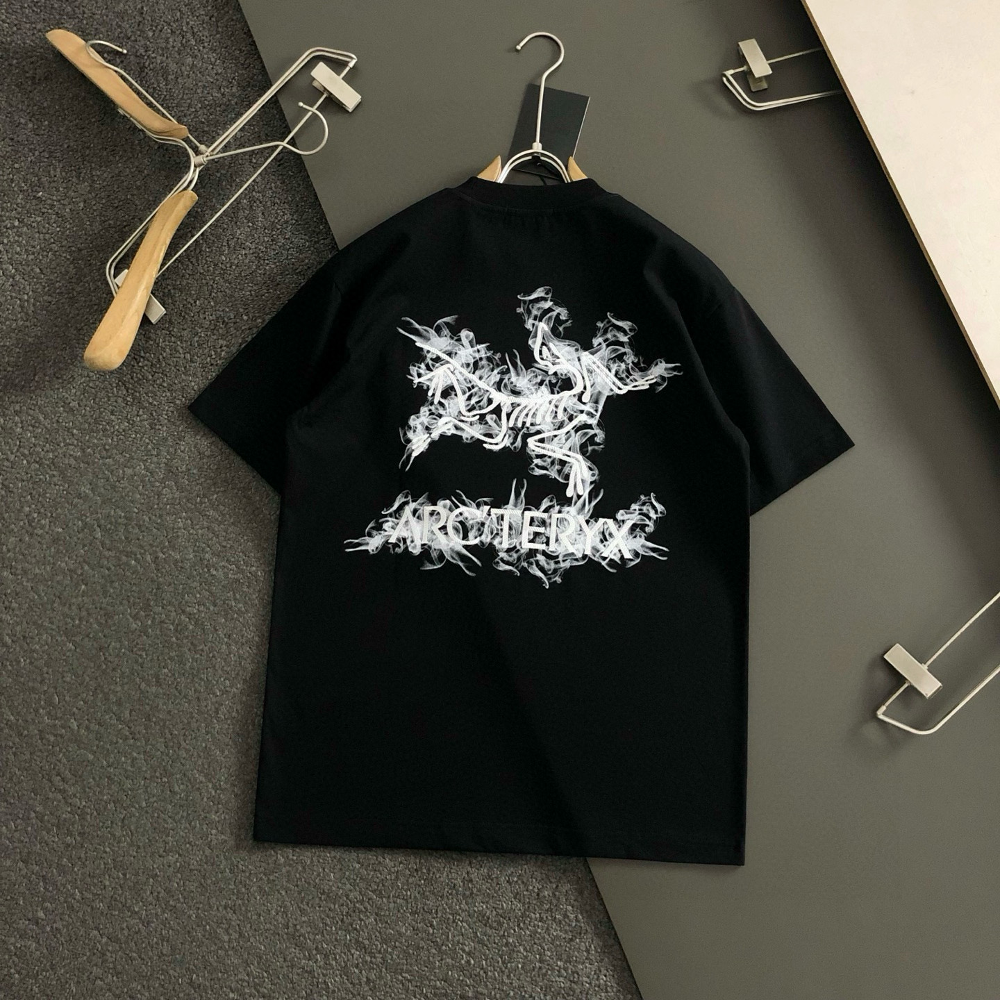 SZN*合身版型S-Xl25早春最新重工刺绣直喷融合前后幅对应logo 融合高工艺重磅短袖，高端品质专柜