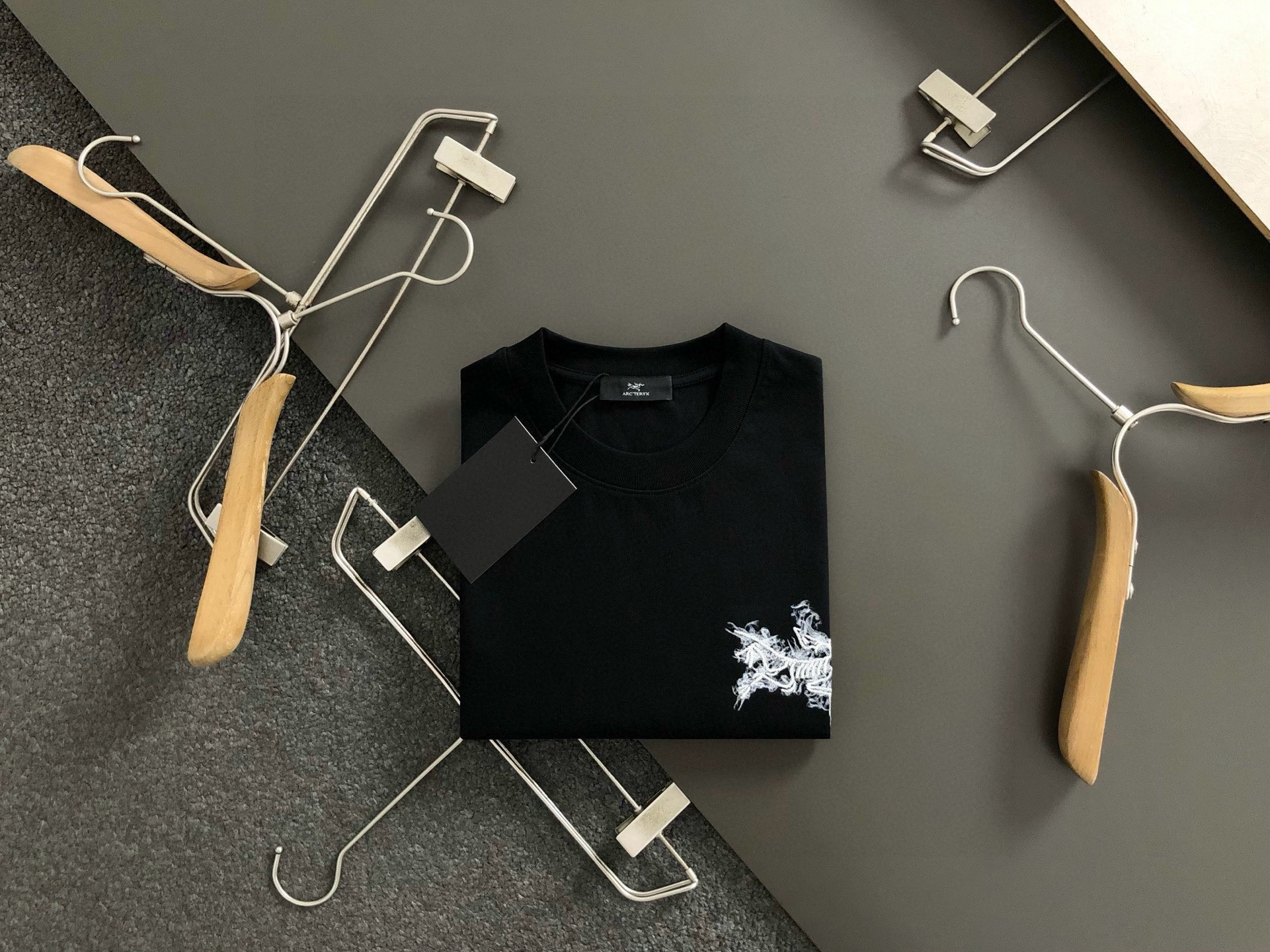 SZN*合身版型S-Xl25早春最新重工刺绣直喷融合前后幅对应logo 融合高工艺重磅短袖，高端品质专柜