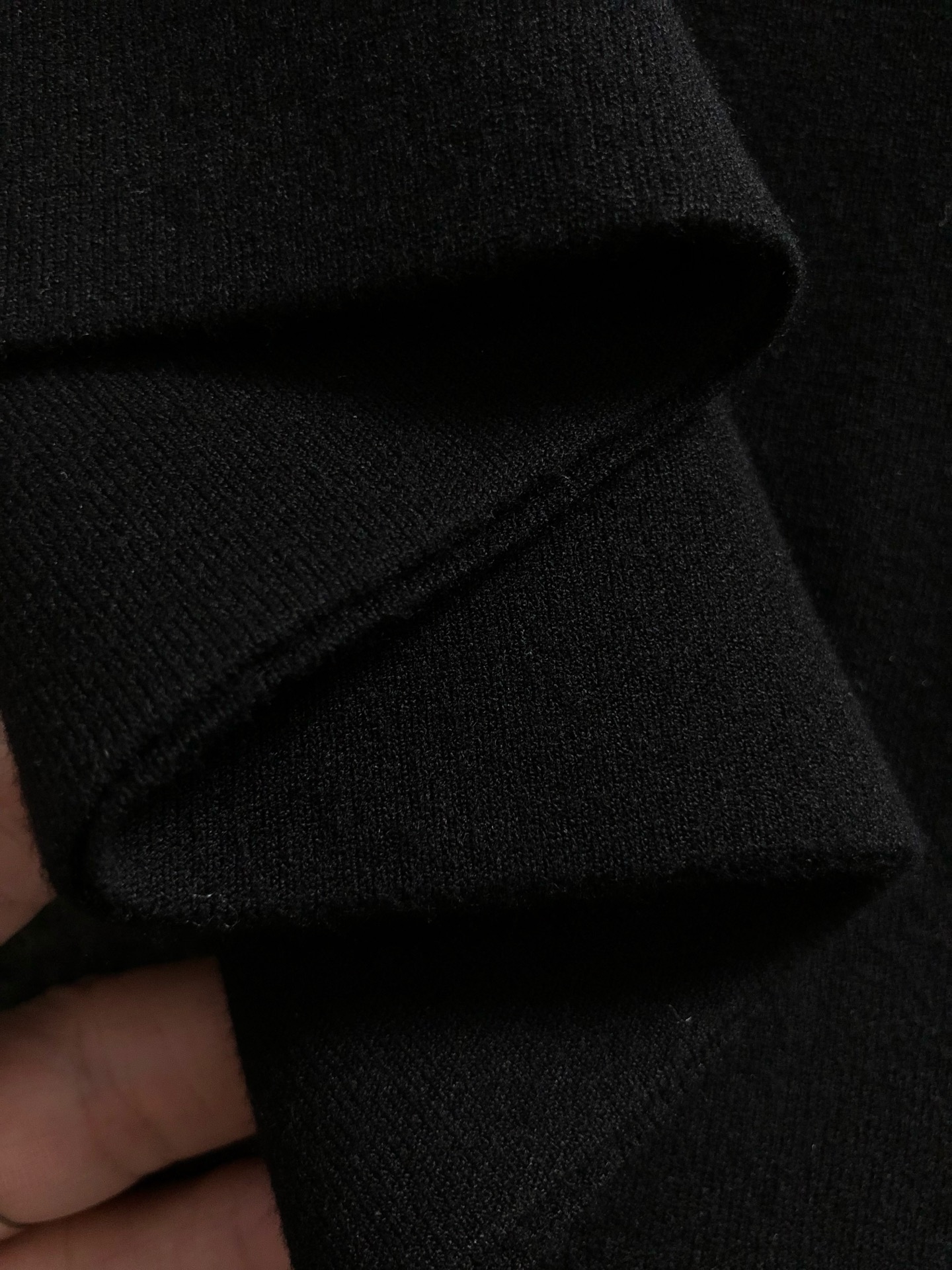 Hms*合身版型M-XXXL2025秋冬时尚字母H百搭羊毛短袖，精致工艺专柜面料，顶级元素融合打造，经典