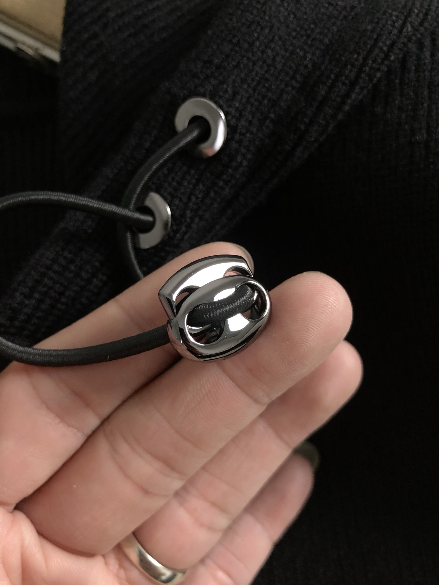 PRAD*合身版型M-XXXL25秋冬最顶级三角标针织拼接连帽马甲，顶级工艺针织面料融合金属五金辅料拉链