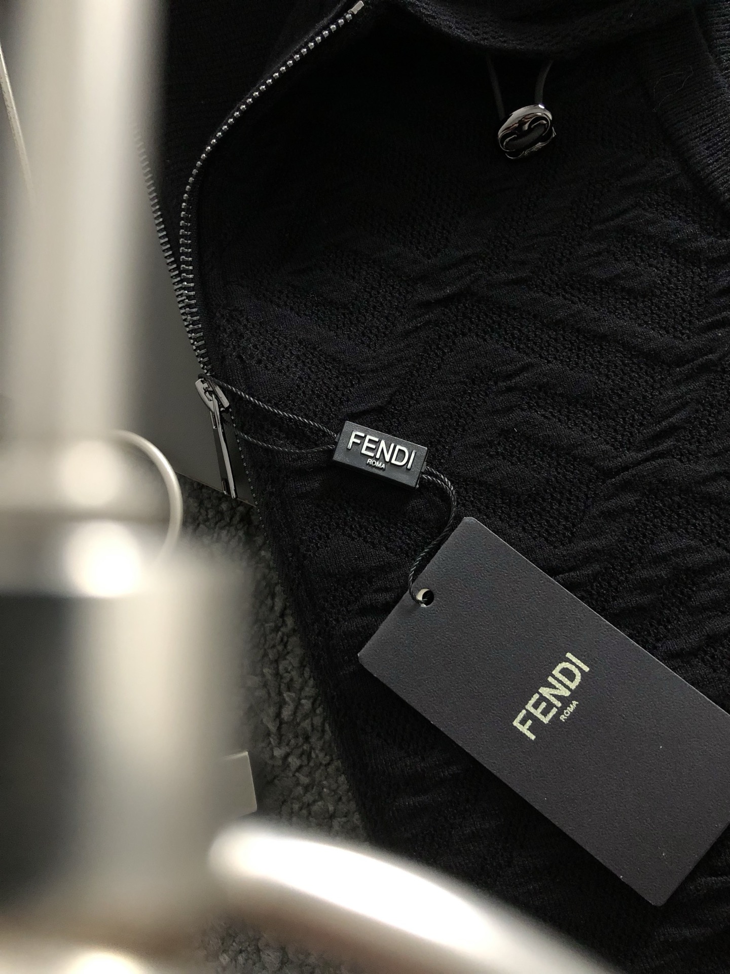 FEND**合身版型M-XXXL25秋冬最顶级双F提花针织拼接连帽马甲，顶级工艺针织面料融合金属五金辅料