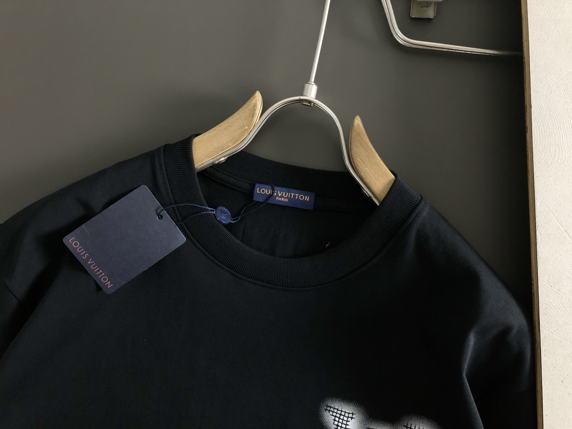 L牌*合身版型S-Xl25早春最新重工印花前后幅对应logo 融合高工艺重磅短袖，高端品质专柜原单圆领援