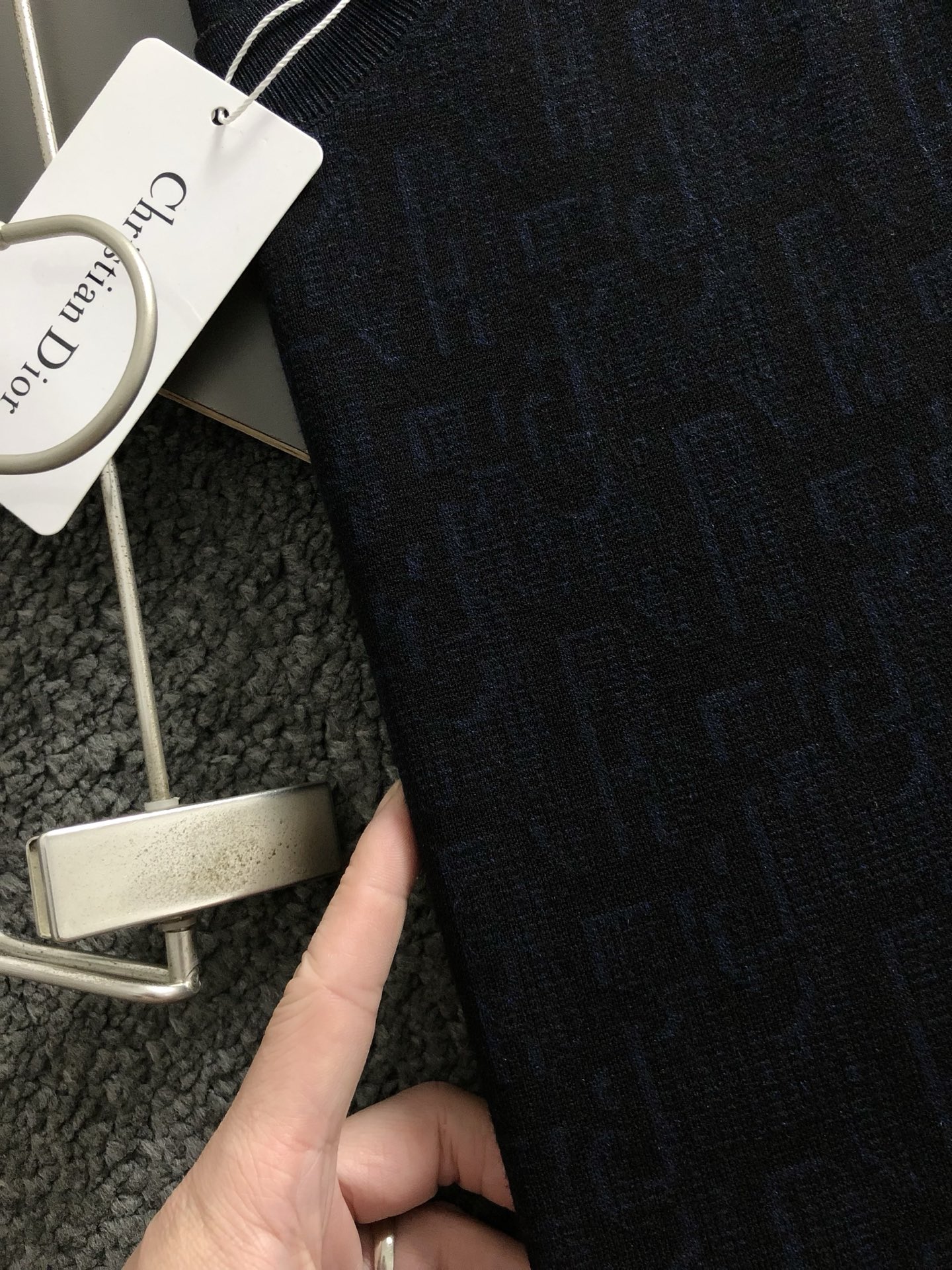 Dir*合身版型M-XXXL2025秋冬时尚咖色排列提花百搭羊毛短袖，精致工艺专柜面料，顶级元素融合打造