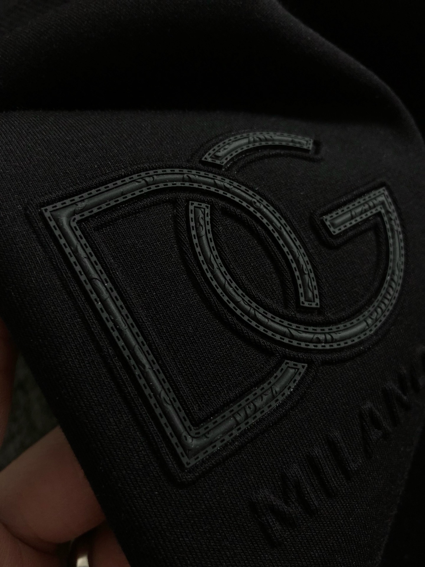 D&G*合身版型M-XXXL2025秋冬云柔系列针织拼接提花字母内嵌时尚百搭圆领卫衣长袖，精致工艺专柜面