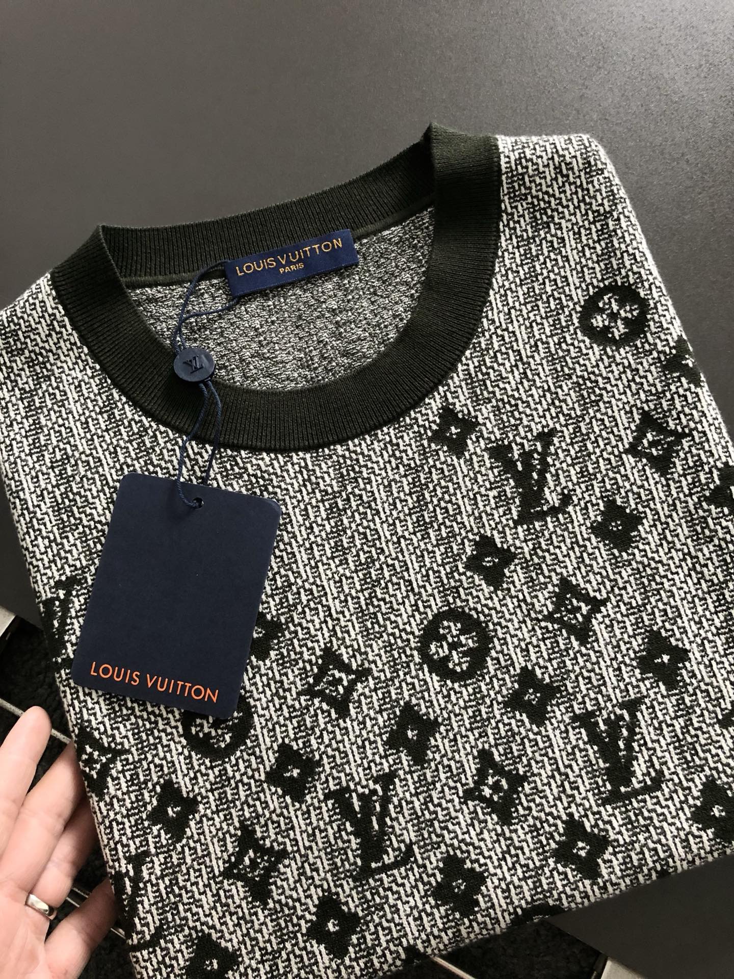 L🃏*合身版型M-XXXL2025秋冬立体提花羊毛短袖，精致工艺专柜面料，顶级元素融合打造，经典短袖3标