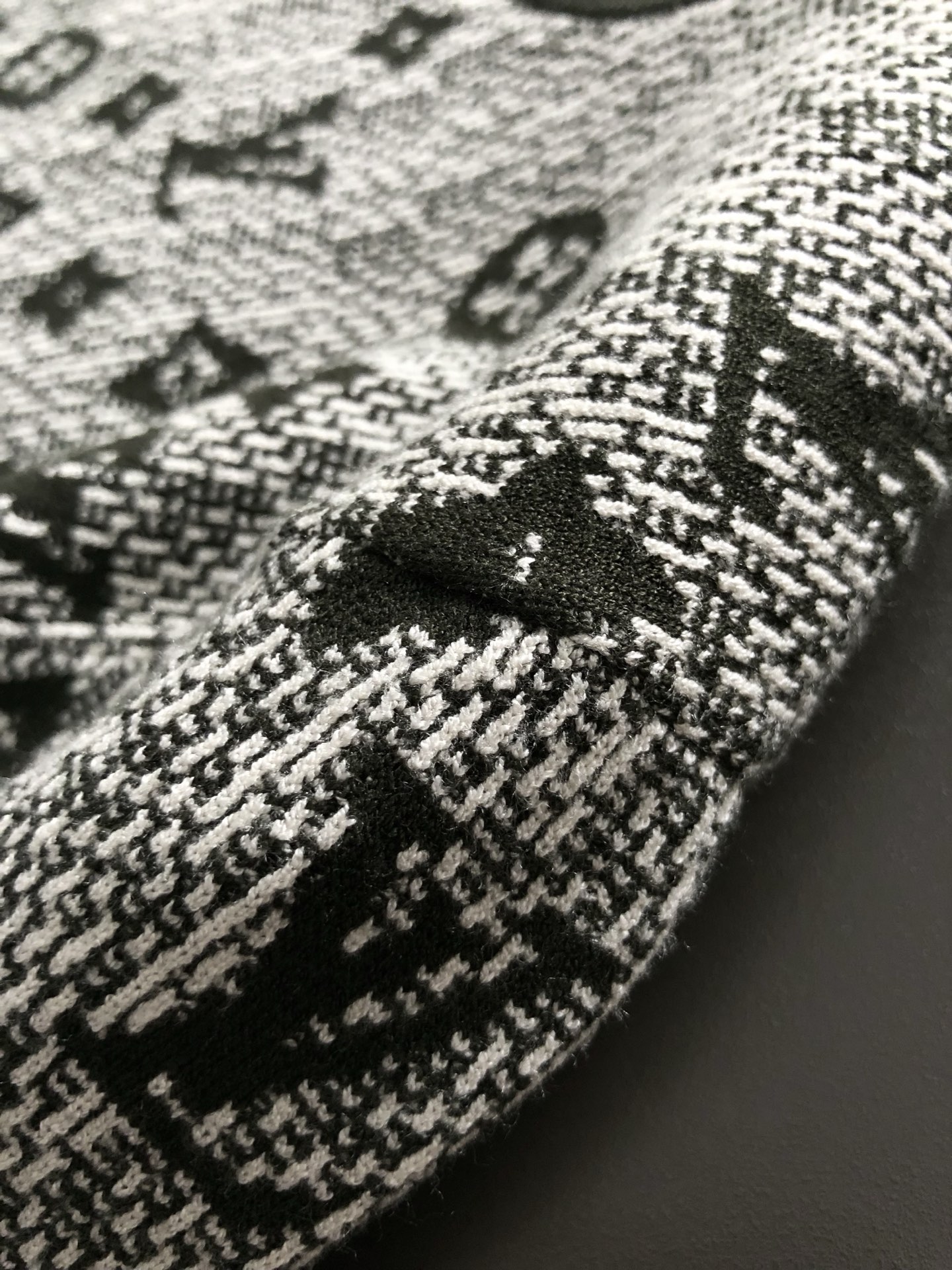 L🃏*合身版型M-XXXL2025秋冬立体提花羊毛短袖，精致工艺专柜面料，顶级元素融合打造，经典短袖3标