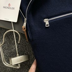 Mon*卡码拍小S-Xl 2026 秋冬羊毛衫 半拉链高领针织毛衣,秋冬男装里的万金油单品。 密实的织法,肌理感清晰立体 Mon*卡码拍小S-Xl 2026 秋冬羊毛衫 半拉链高领针织毛衣,秋冬男装里的万金油单品。 密实的织法,肌理感清晰立体