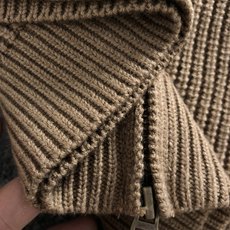 Polo*尺码S-XXl 属性 2026秋冬羊毛衫 成分 羊毛衫 意式轻熟风立领针织外套,秋冬衣柜里的百搭刚需单品。 精 Polo*尺码S-XXl 属性 2026秋冬羊毛衫 成分 羊毛衫 意式轻熟风立领针织外套,秋冬衣柜里的百搭刚需单品。 精