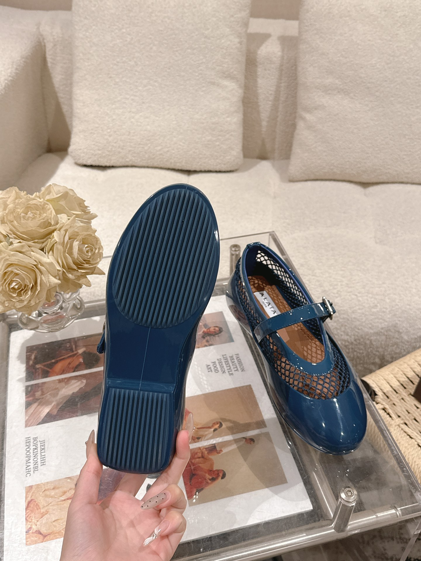 Nuevos cubrezapatillas de goma de Alea, color azul.