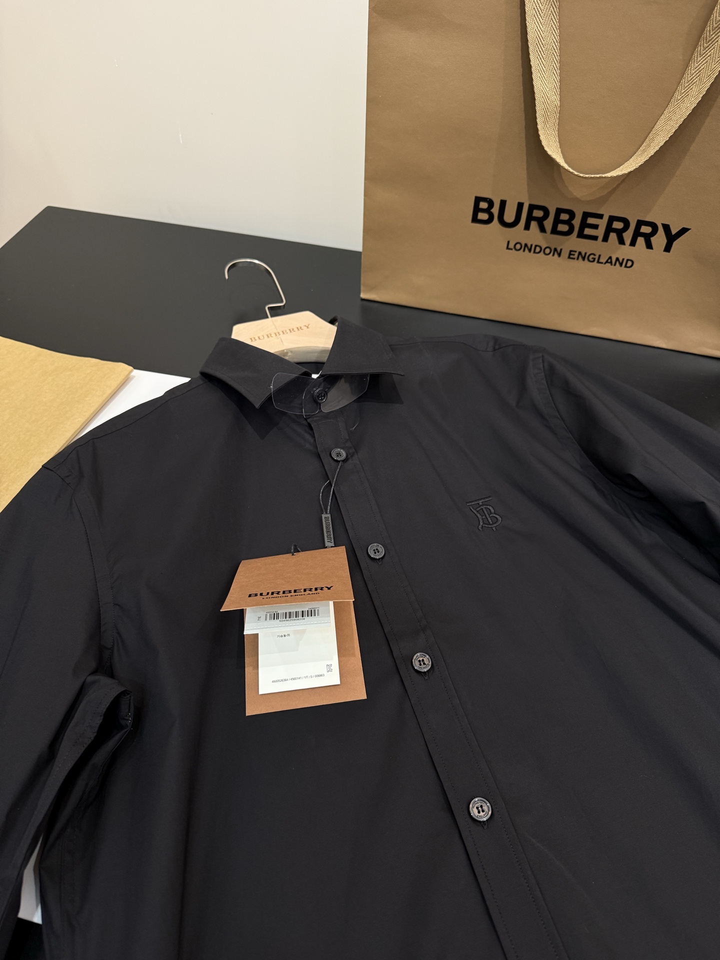 黑色#🅱️Bur经典TB刺绣专属标识装饰弹力棉长袖衬衫经典BUR TB系列，男女万年青同款，经典TB微标
