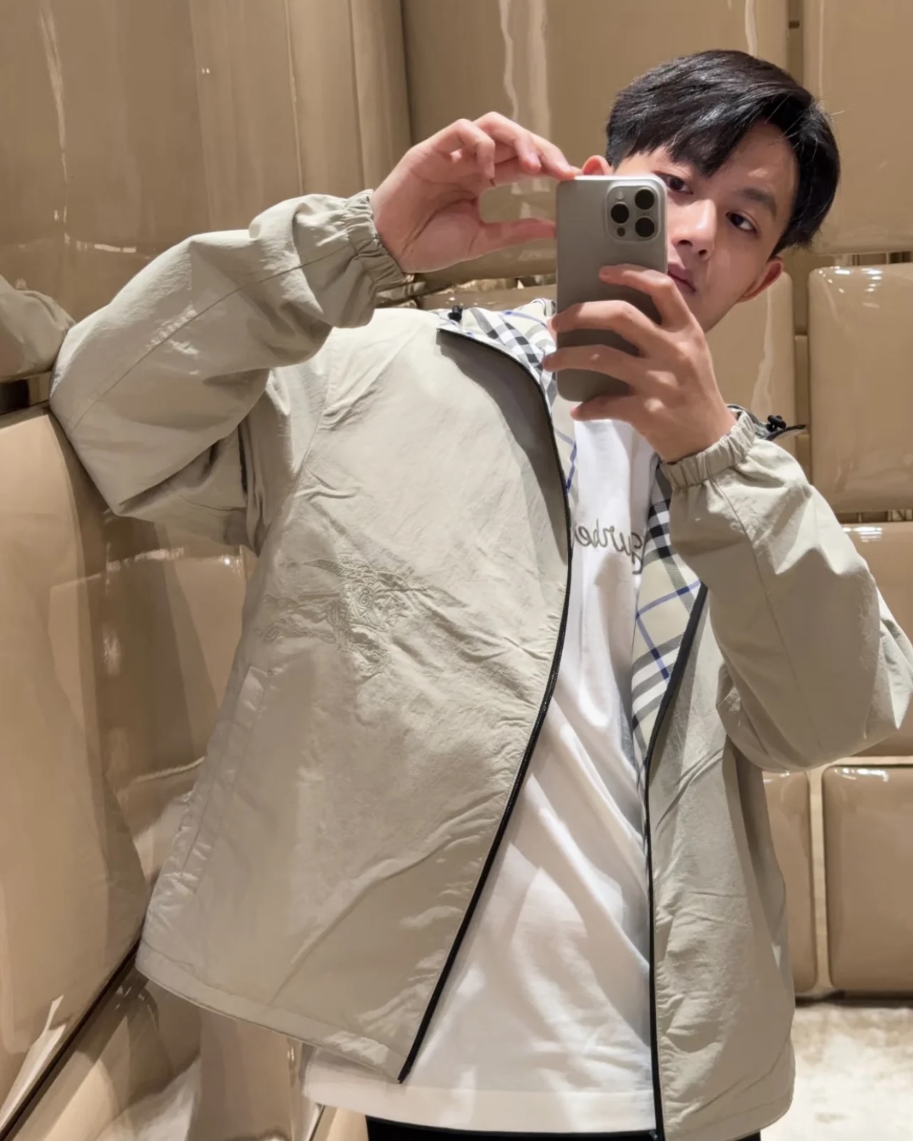 🅱️Bur新品 双面两穿格纹外套，男女同款双面穿格纹宽松版型，采用再生67%聚酯纤维纱线33%棉质制成的