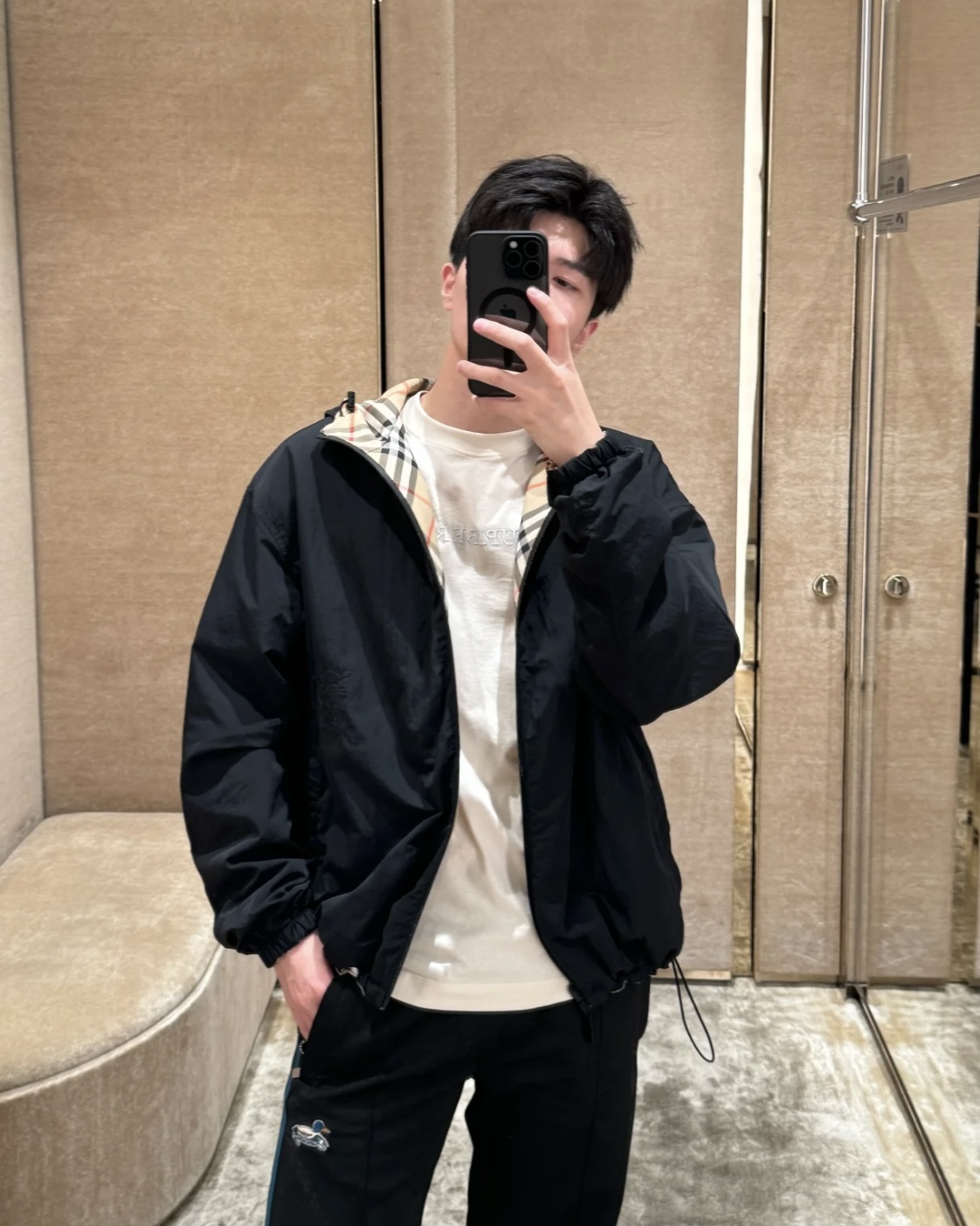 🅱️Bur新品 双面两穿格纹外套，男女同款双面穿格纹宽松版型，采用再生67%聚酯纤维纱线33%棉质制成的