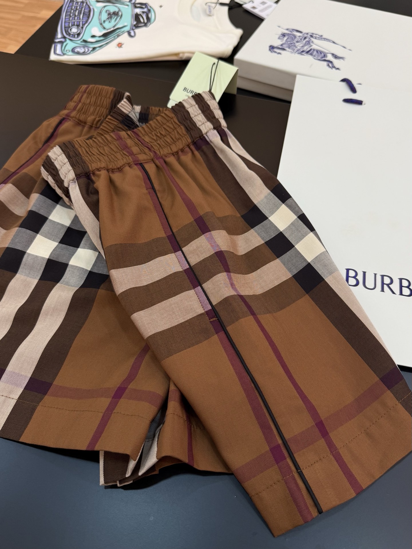 BUR Vintage Cotton Shorts: Classic Design for Fashionable Women - 图片 5