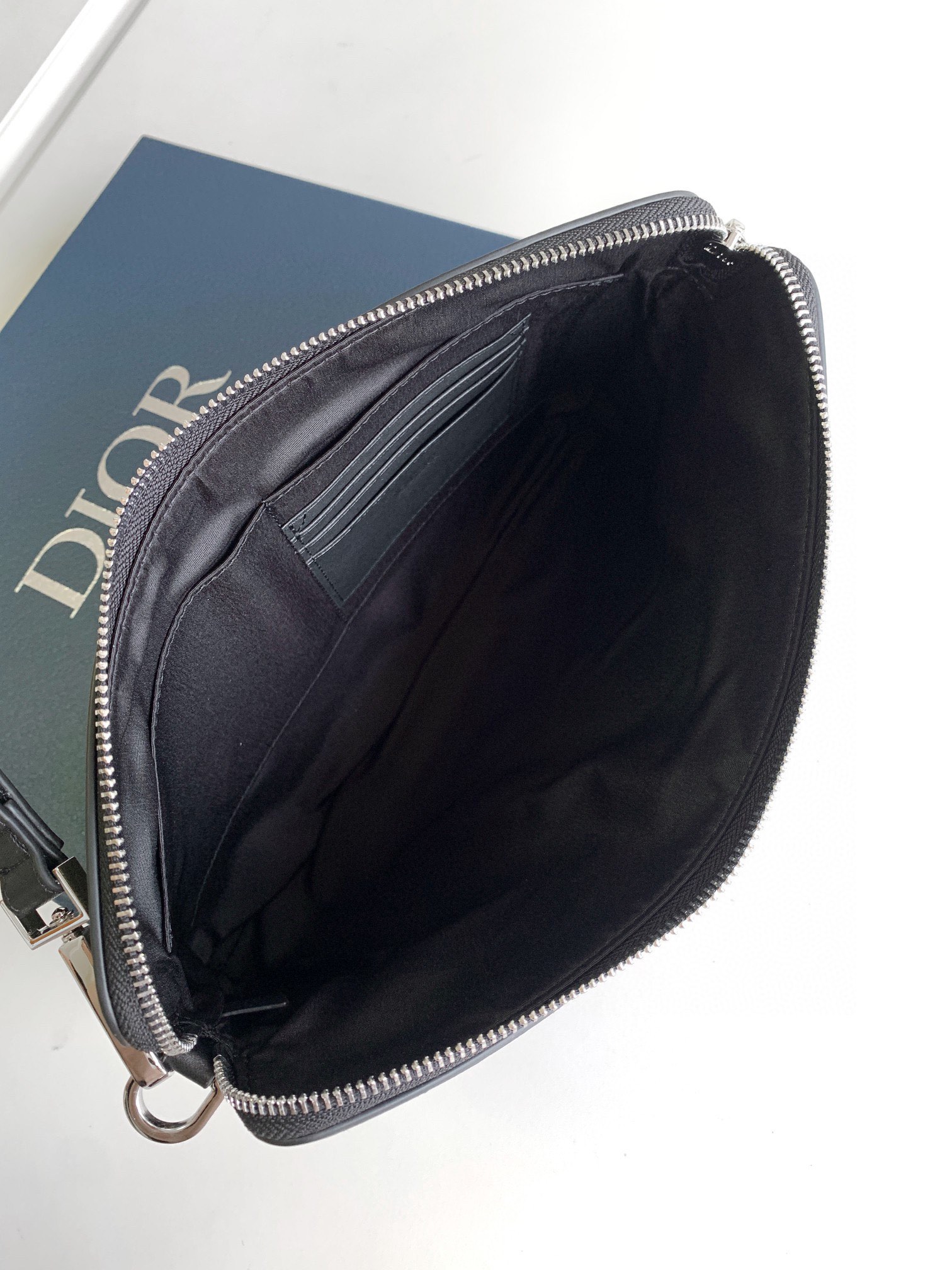 디올 블랙 오블리크 가죽 클러치백 상세 이미지 8