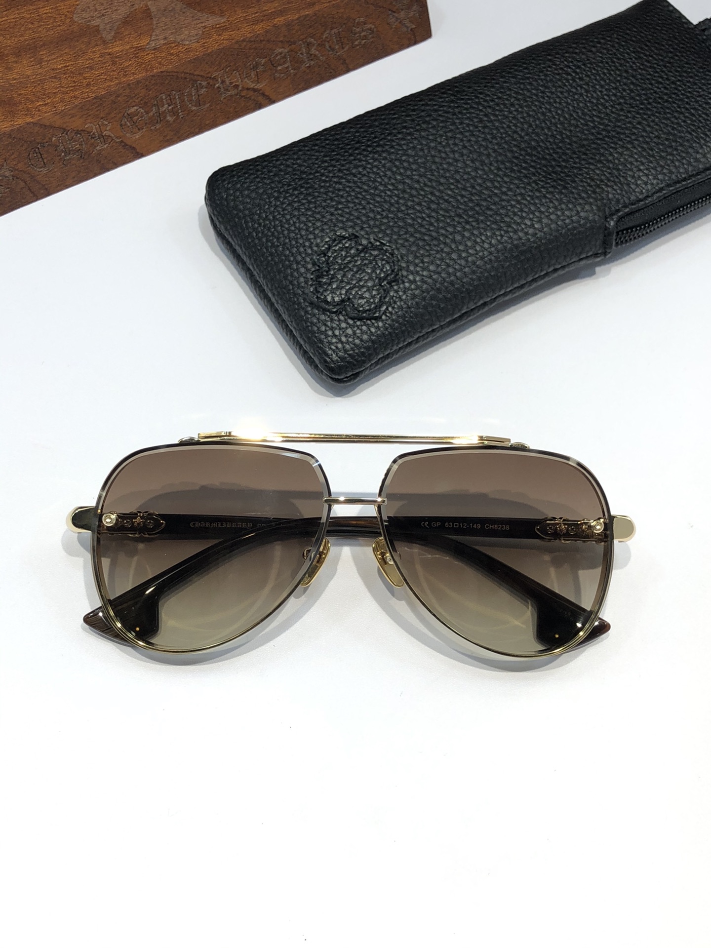  NEW 轻奢款 重量级新品墨镜🕶️
CHROME HEART CH8238
SIZE：63-12-14