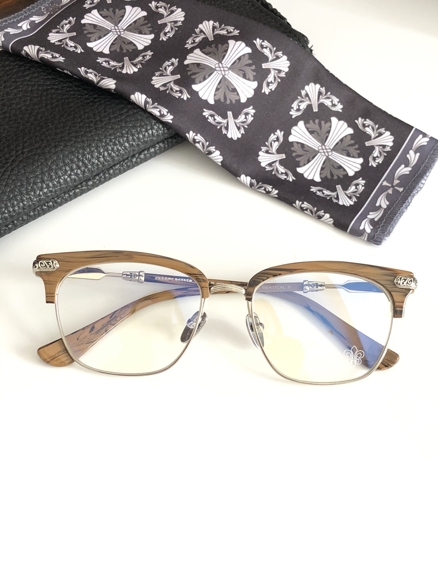  CHROME HEART🔱🔱🔱官网同步新款VERTICALII SIZE：53-19-145
