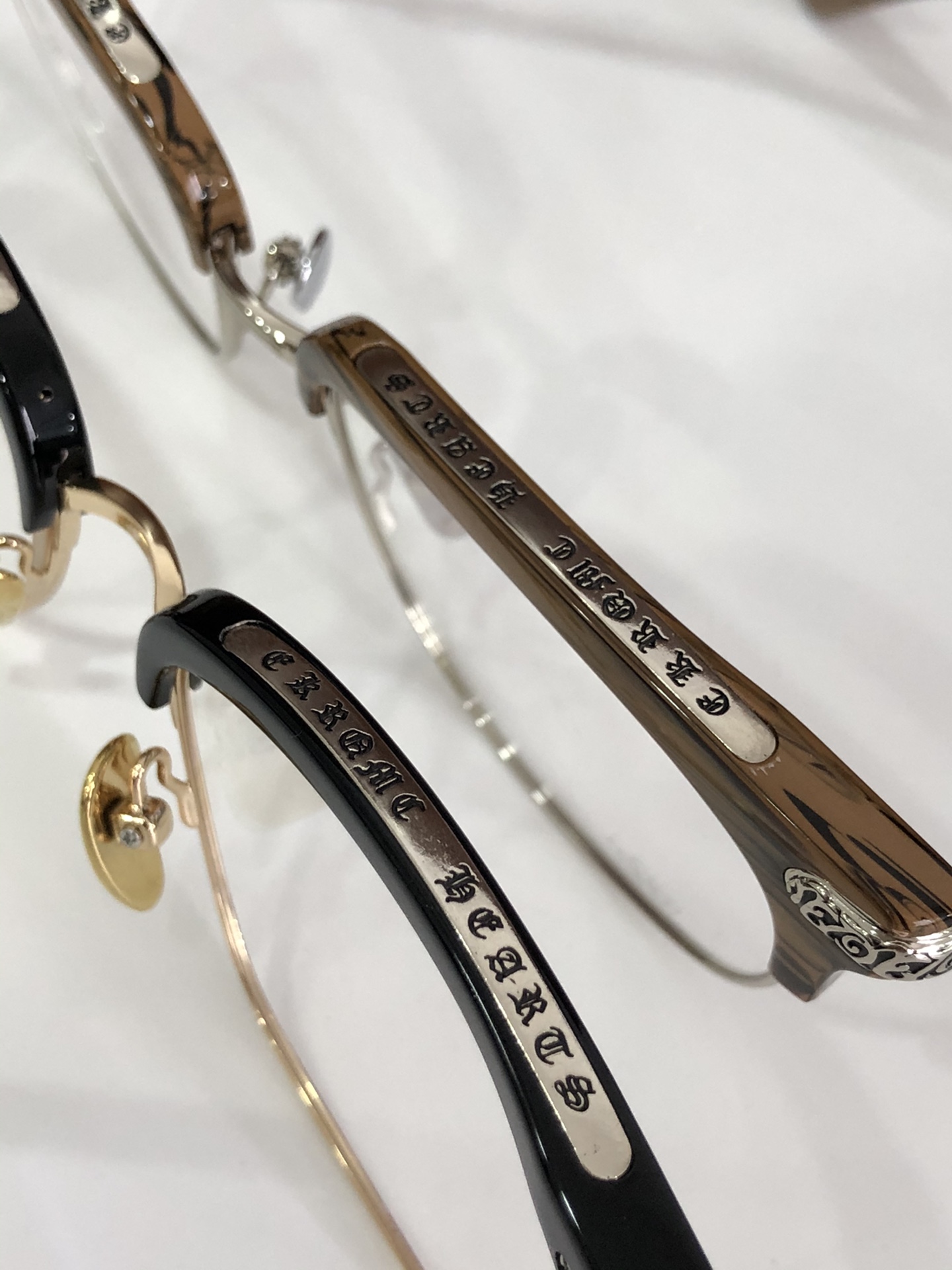  CHROME HEART🔱🔱🔱官网同步新款VERTICALII SIZE：53-19-145
