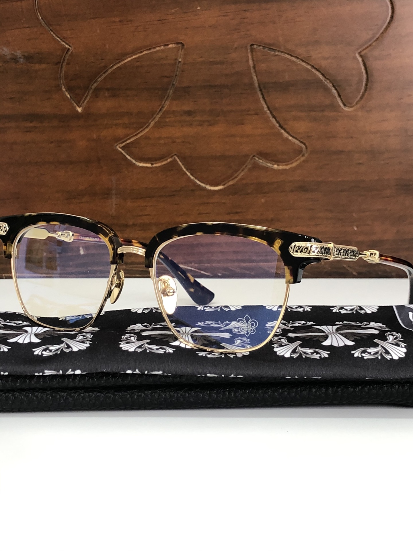  CHROME HEART🔱🔱🔱官网同步新款VERTICALII SIZE：53-19-145
