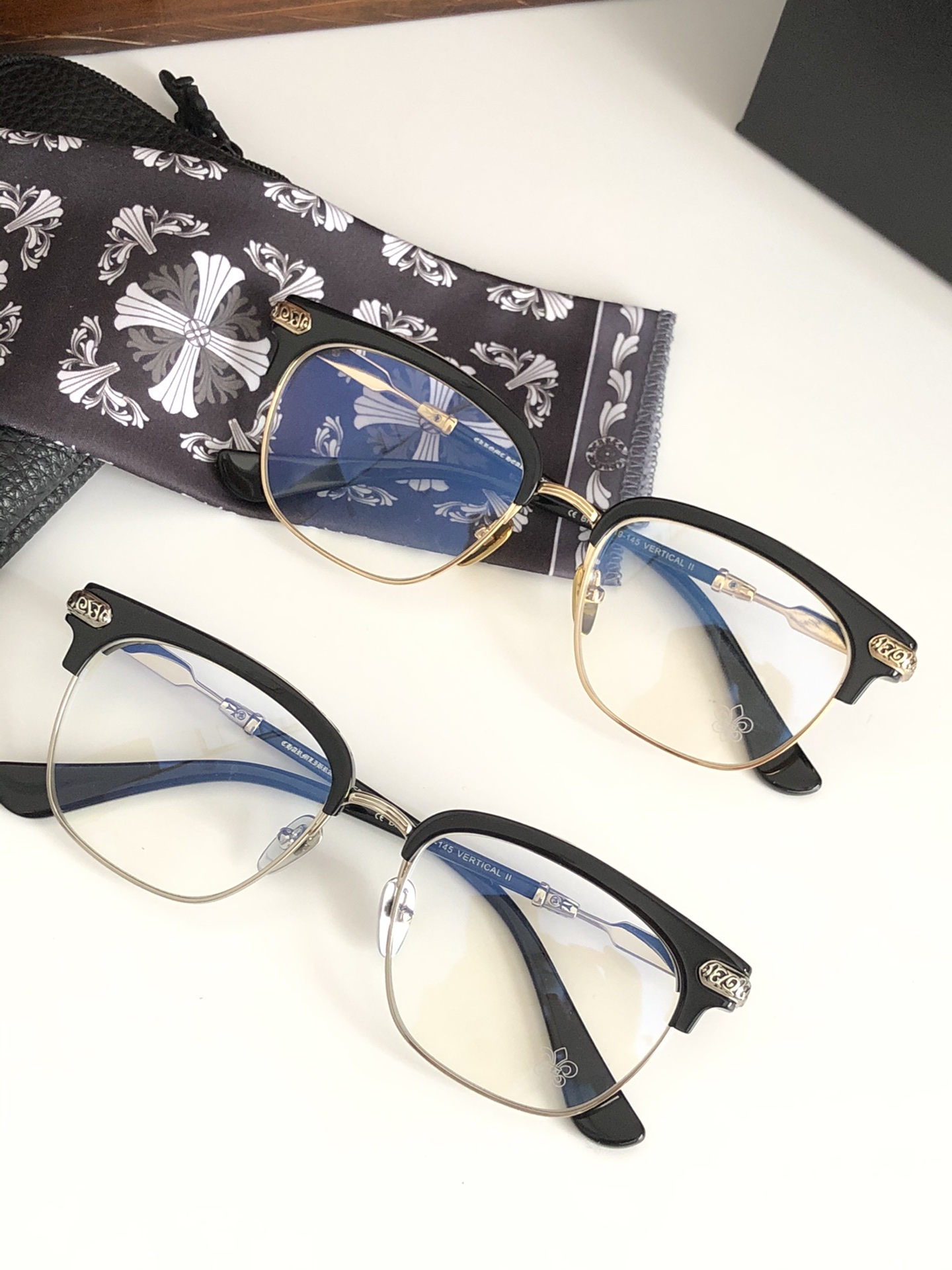  CHROME HEART🔱🔱🔱官网同步新款VERTICALII SIZE：53-19-145
