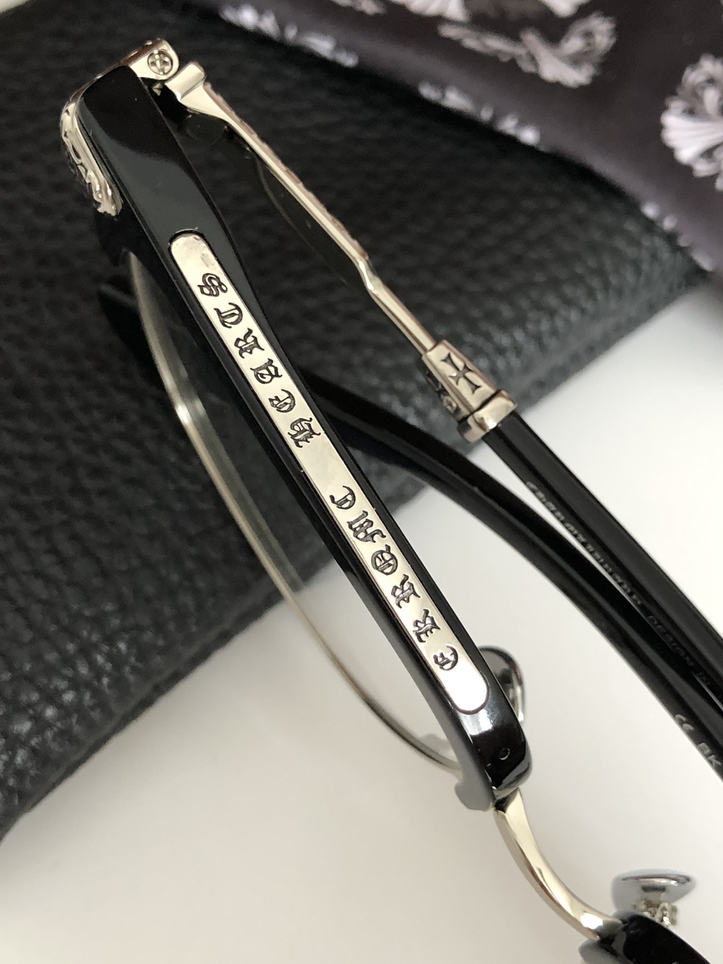  CHROME HEART🔱🔱🔱官网同步新款VERTICALII SIZE：53-19-145
