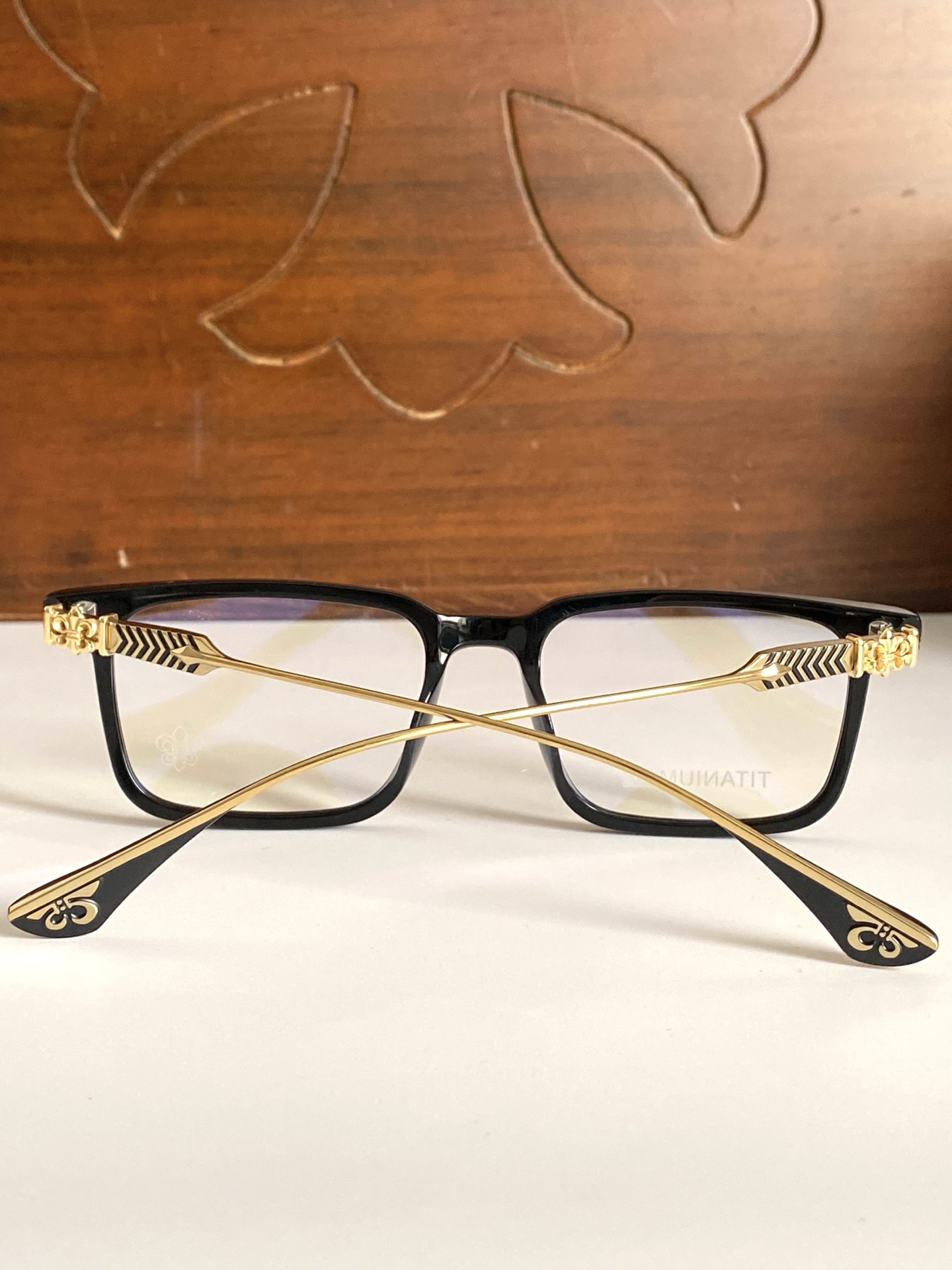  钛！💯新品上市！CHROME HEART
方框设计 简洁大气
CH8307 SIZE54-19-153