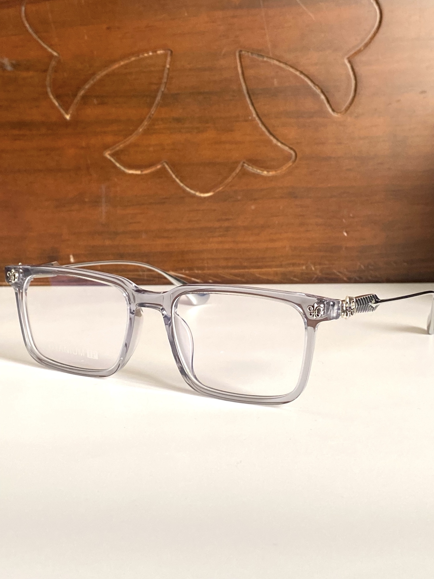  钛！💯新品上市！CHROME HEART
方框设计 简洁大气
CH8307 SIZE54-19-153