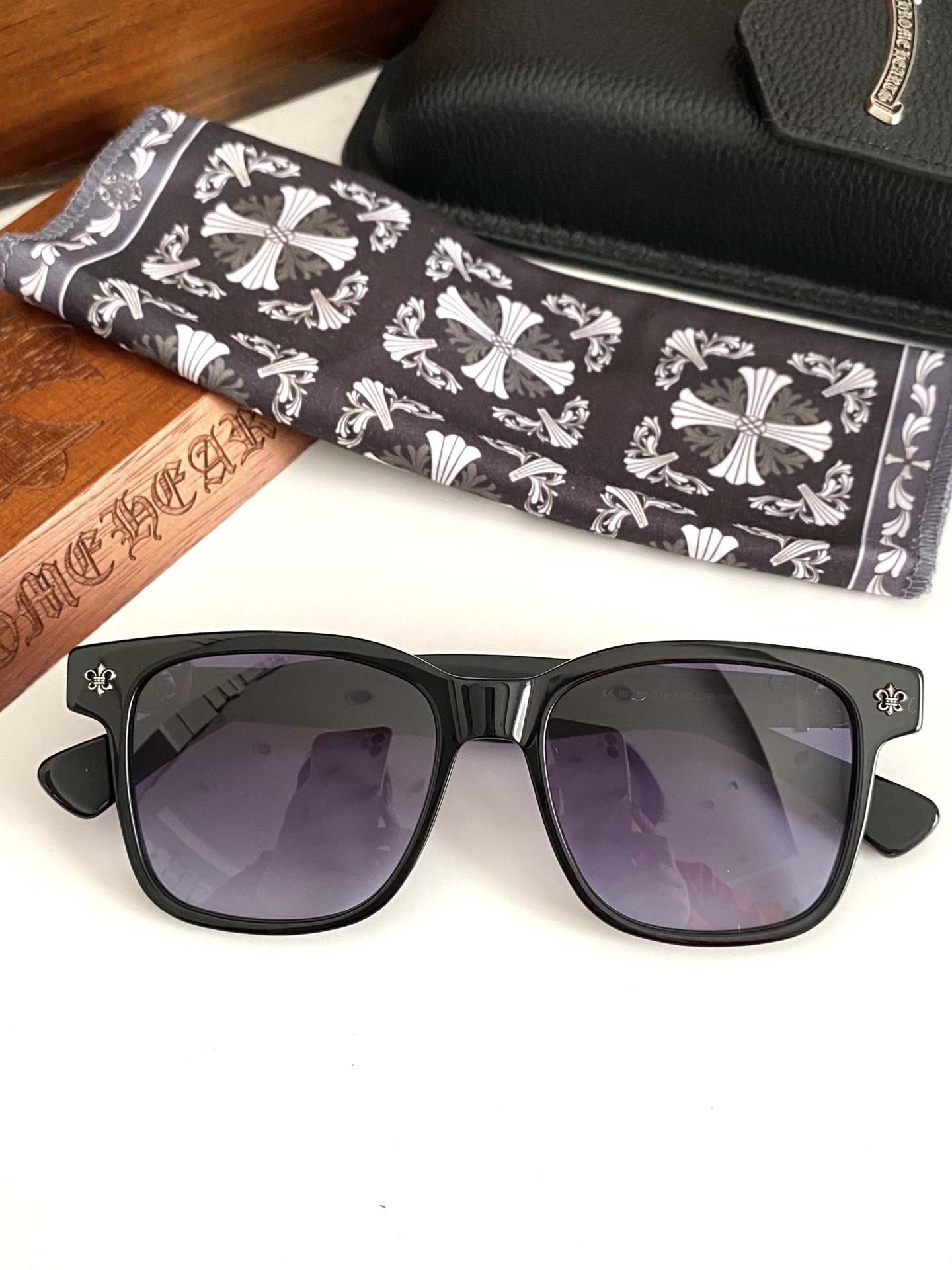 新款太阳镜🕶️CHROME HEART男女都🉑️ 瘦脸神器 CH8055SIZE:55-18-150