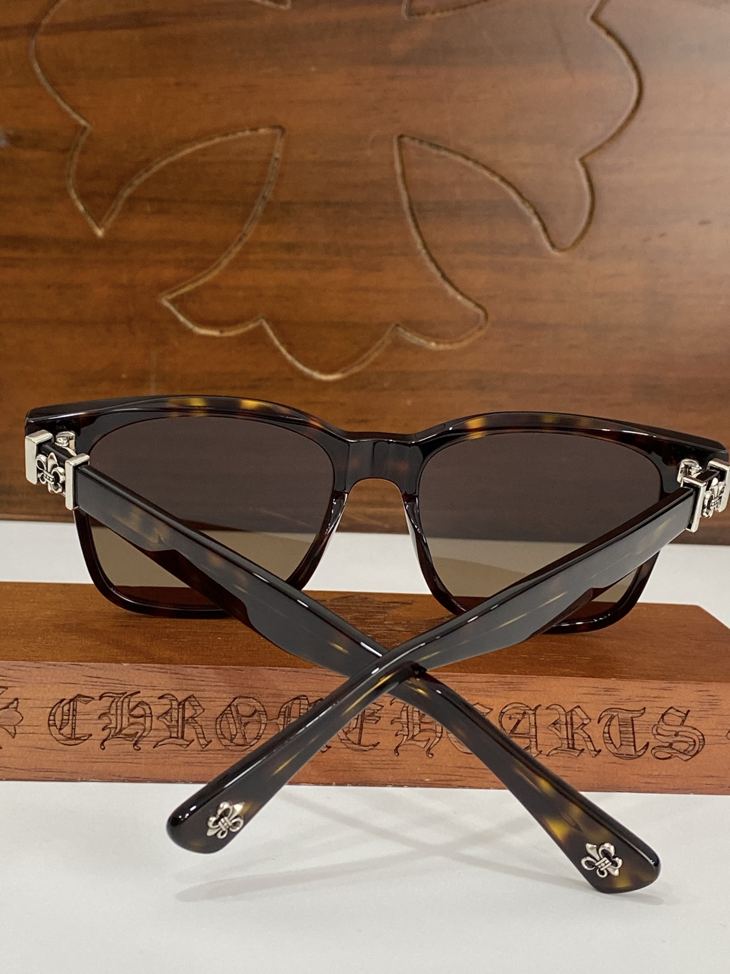 新款太阳镜🕶️CHROME HEART男女都🉑️ 瘦脸神器 CH8055SIZE:55-18-150