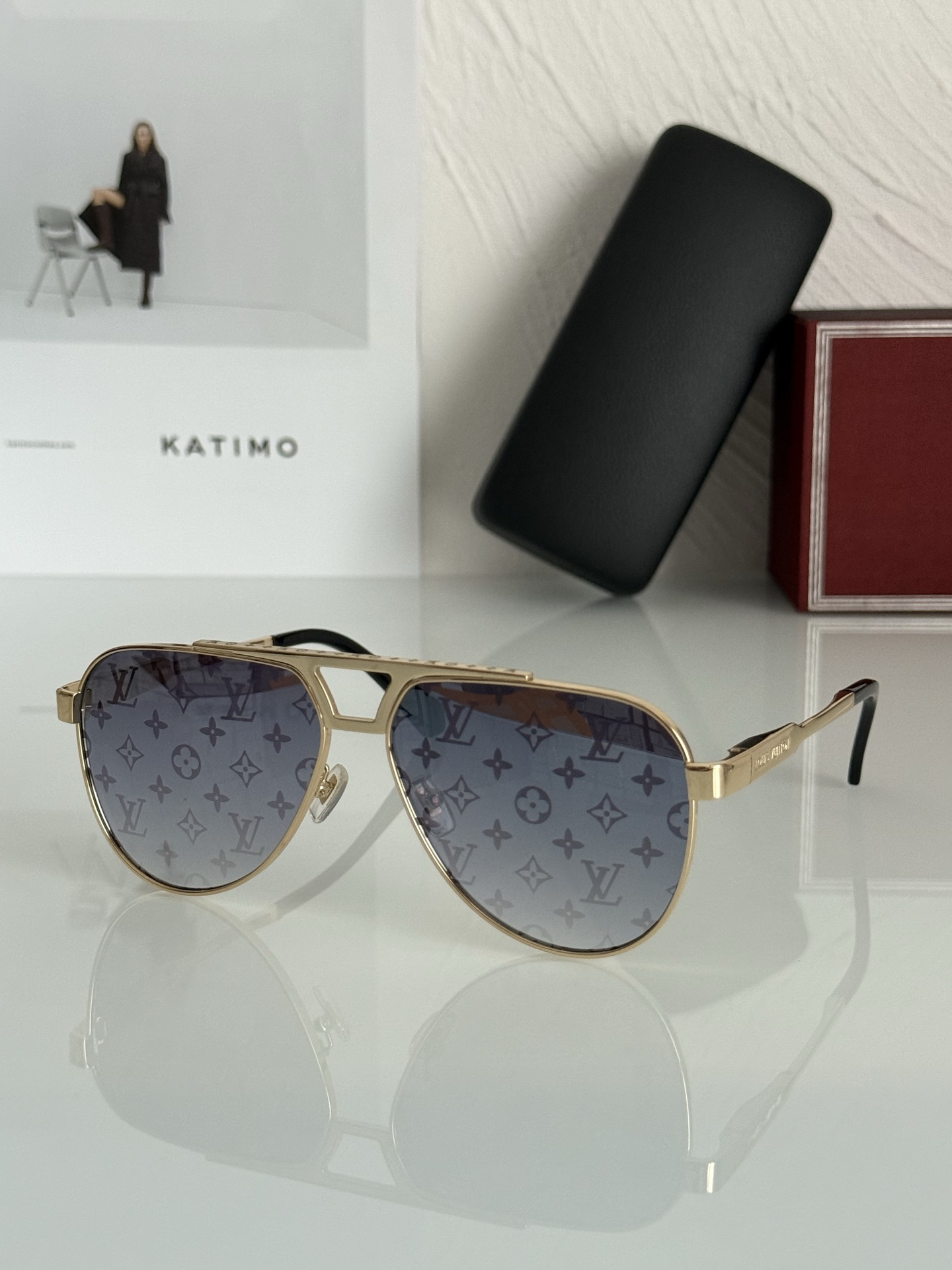  LOUIS VUITTO* 
MODEL：Z1586E 
SIZE：58口15-145
