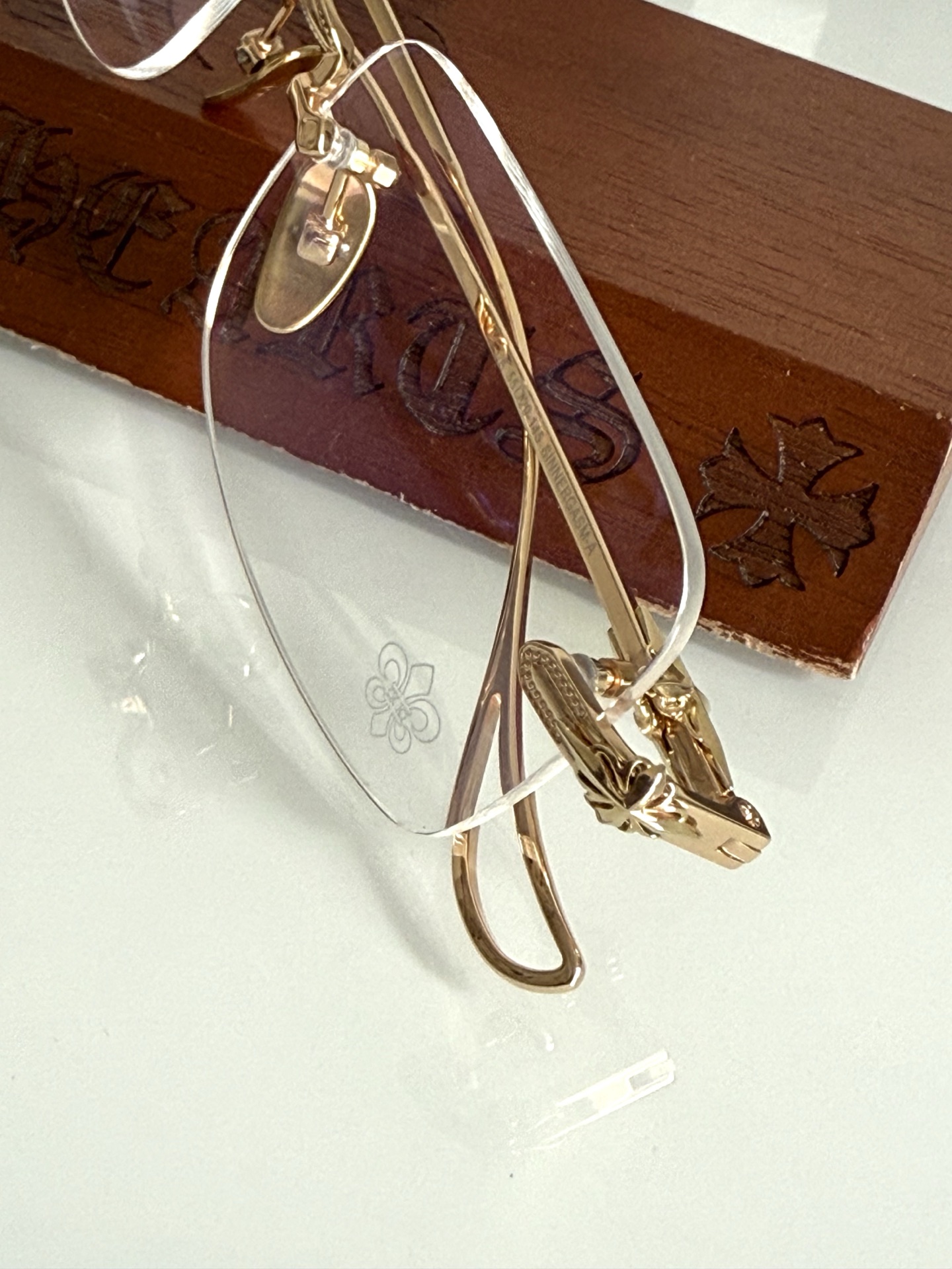 清冷系〰️王一博最新佩戴 CHROME HEARTSINNERGASMSIZE：55-20-145