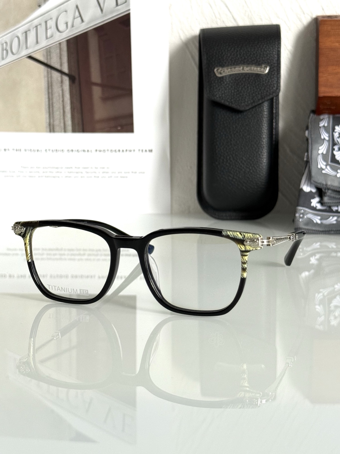 新款 CHROME HEART钛➕立体薄板材佩戴轻盈舒适又有质感！CH8082SIZE：51-17-14