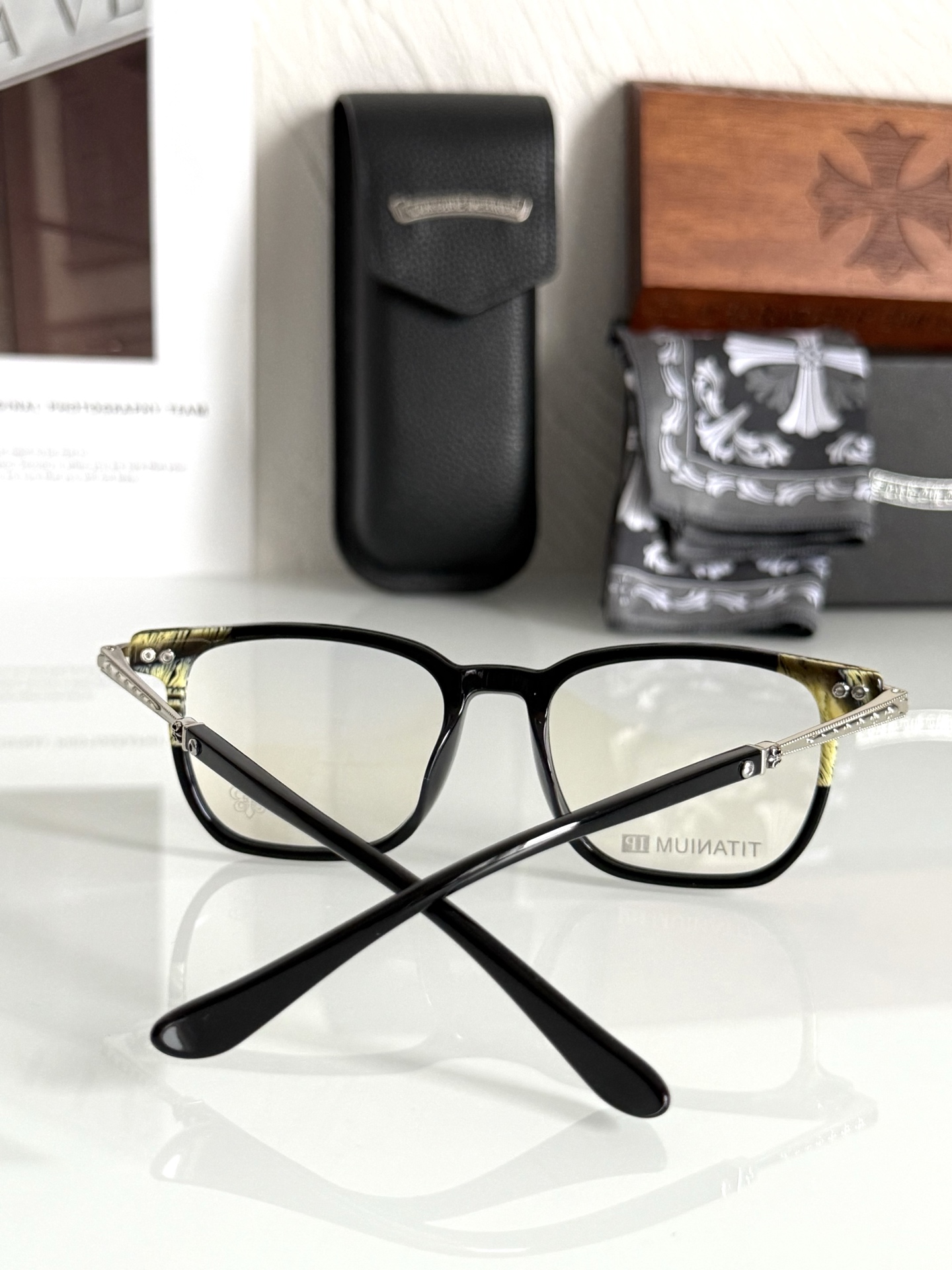 新款 CHROME HEART钛➕立体薄板材佩戴轻盈舒适又有质感！CH8082SIZE：51-17-14