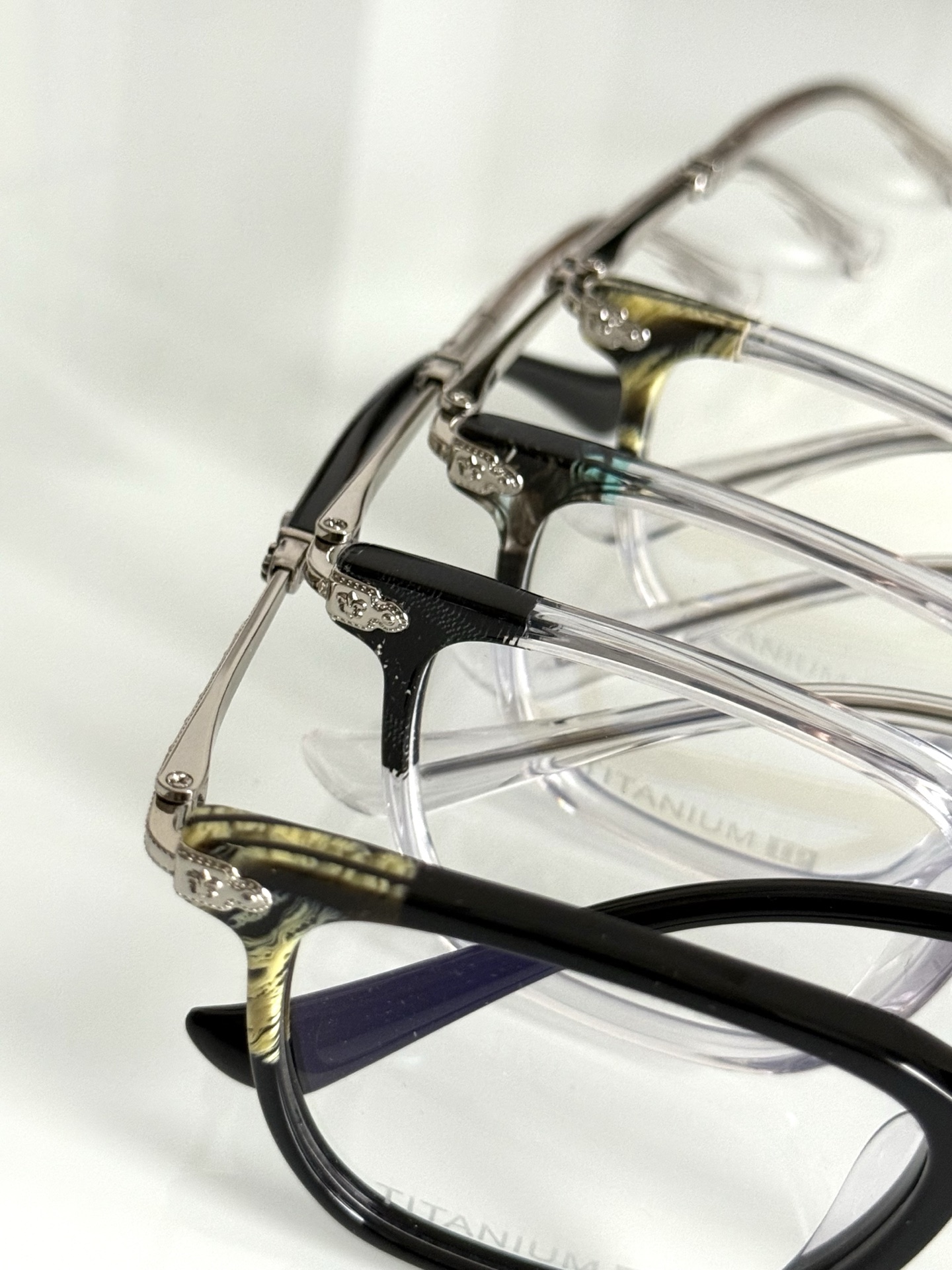 新款 CHROME HEART钛➕立体薄板材佩戴轻盈舒适又有质感！CH8082SIZE：51-17-14