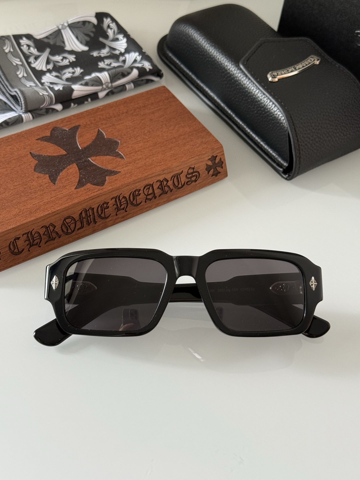 CHROME HEART Retro Sunglasses Small Narrow Frame Chunky Edge Classic LOGO