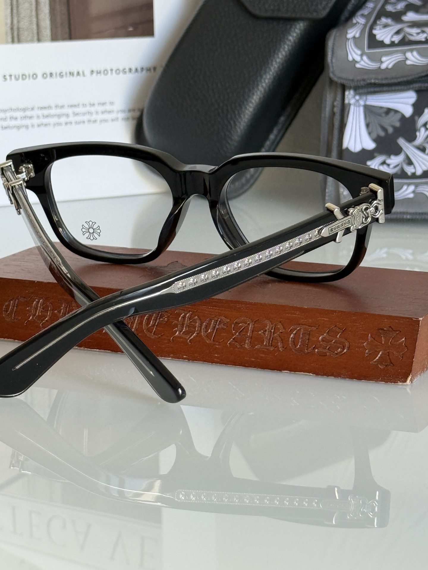 顶级原版定制款！每副都有独立编码 CHROME HEART 高奢系列 眼镜界艺术精品 意大利厚料精工制作