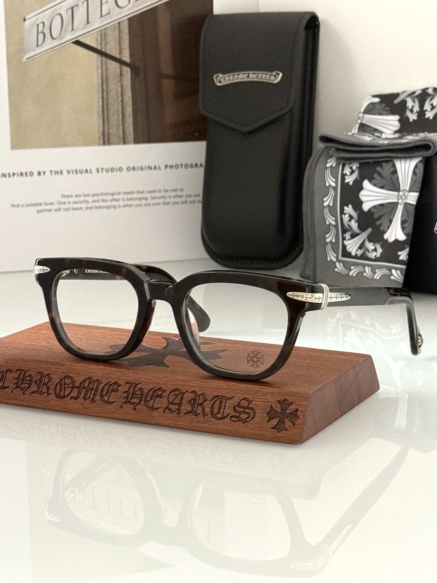 高版精雕刻字 永不褪色 尽显高端品质进口板材打造 光滑有质感 DRIPPIN CHROME HEART*