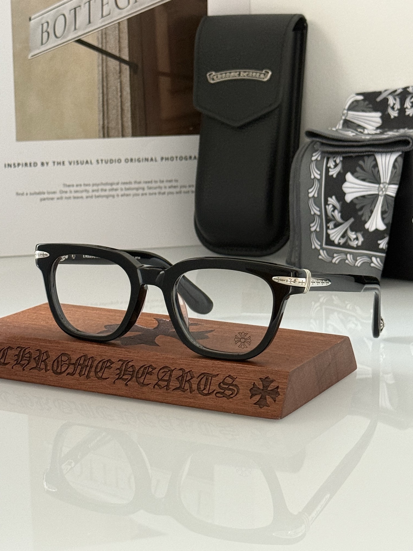 高版精雕刻字 永不褪色 尽显高端品质进口板材打造 光滑有质感 DRIPPIN CHROME HEART*