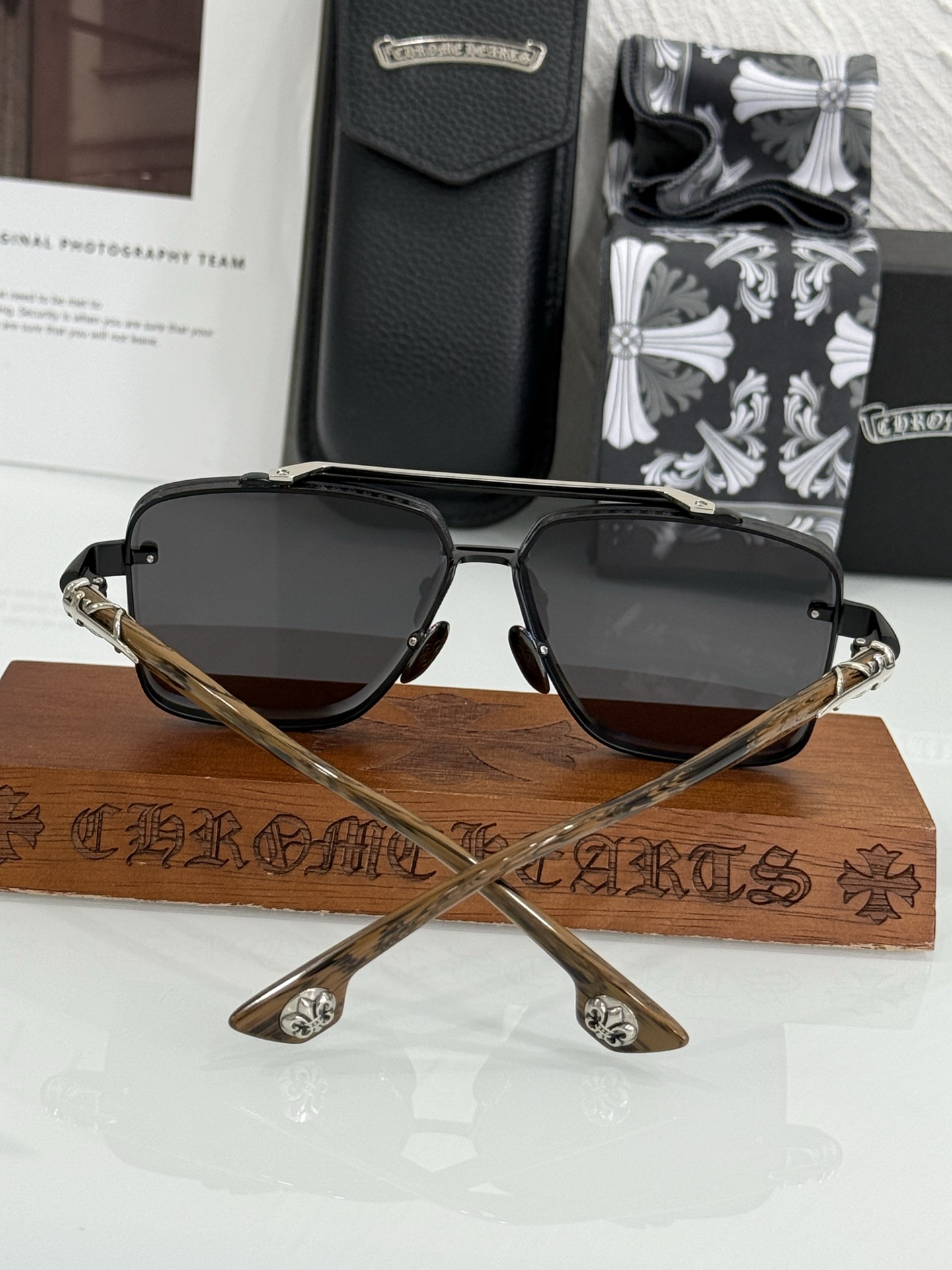 NEW 轻奢款 重量级新品墨镜🕶️硬汉方型设计 CHROME HEART CH8239SIZE：62-1