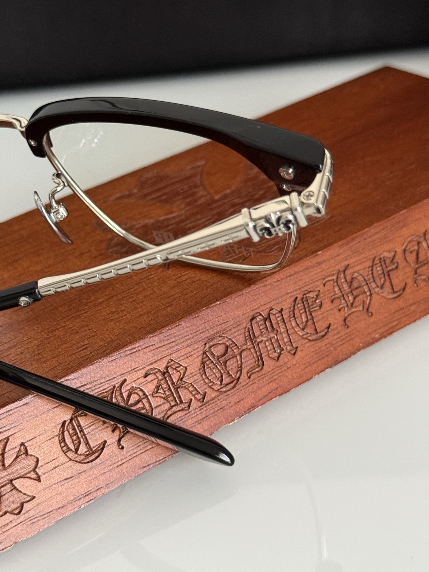 钛 新品眉架〰️CHROME HEARTCH8148 SIZE:55-20-148