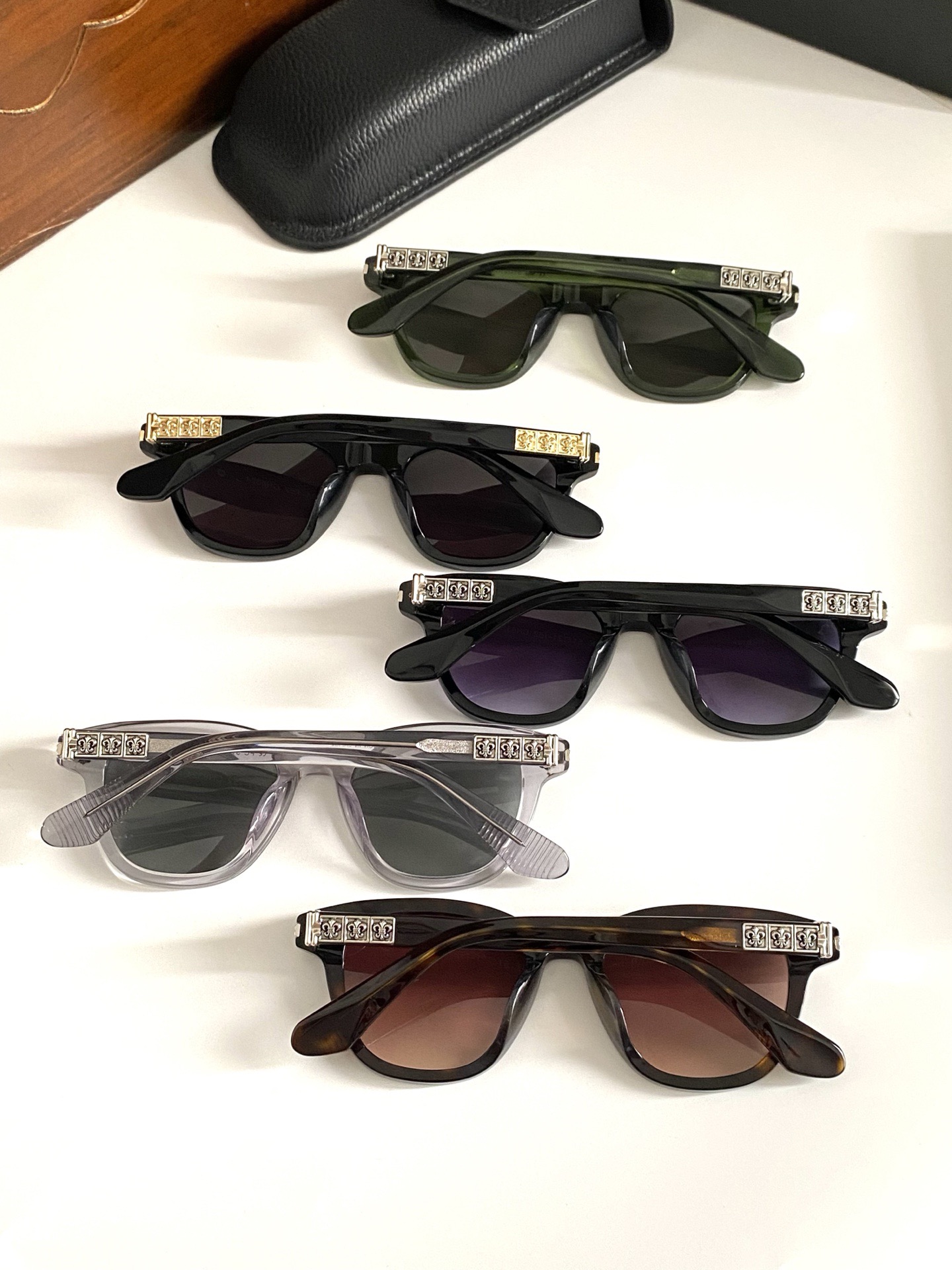 最新推出王炸款🖤 男女通用经典大方框，超级百搭适合多种风格！意大利进口板料手工打磨制造 非常有质感CH8