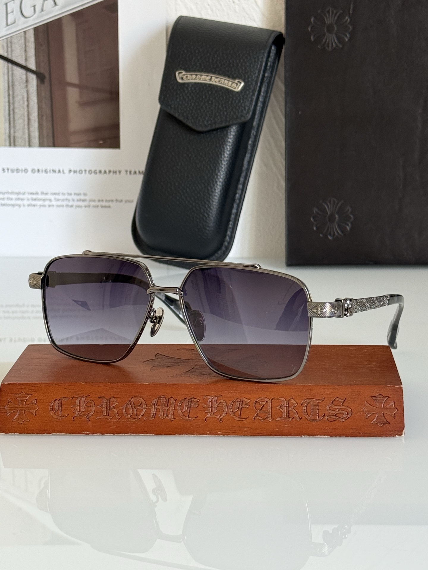 新款太阳镜🕶️ CHROME HEART立体图纹纯钛镜腿 大气时尚CH8309 SIZE：61-15-1