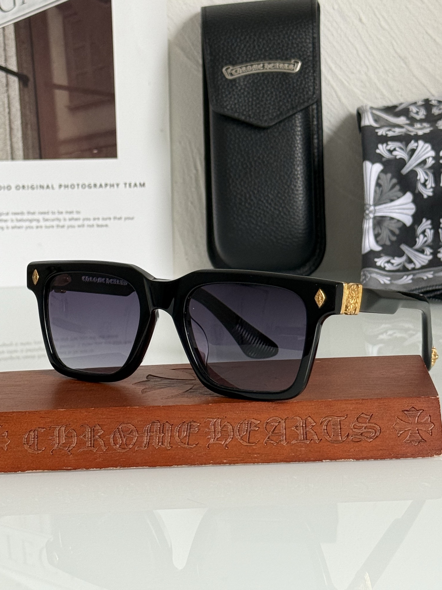 2026抢先版❗️CHROME HEART原版复刻➕蔡司镜片 每副都有独特立编码罕见(马蹄扣)装饰镜腿前