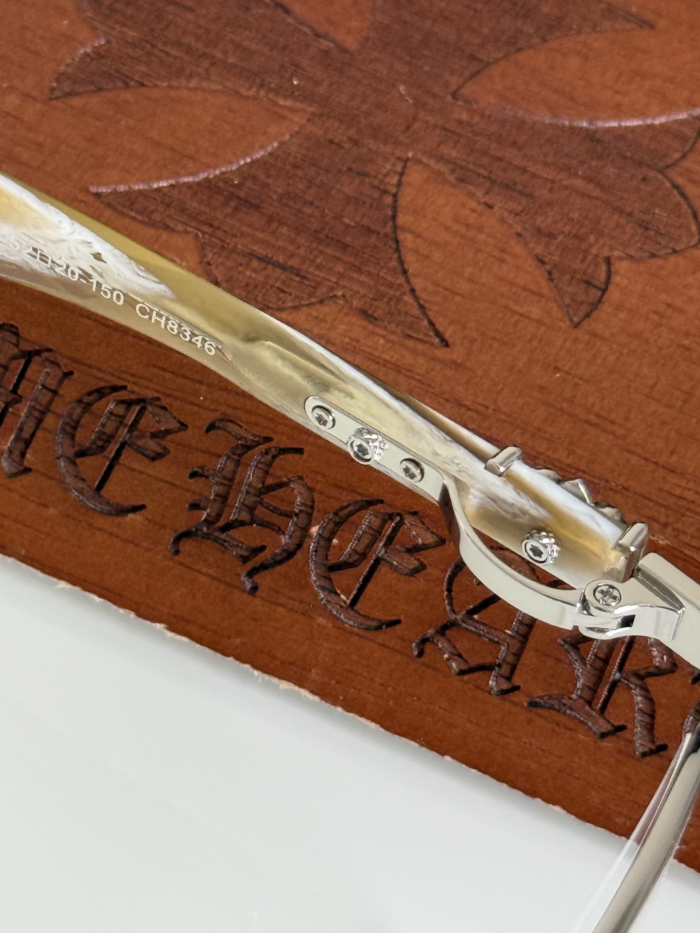 高档纯钛眼镜‼️CHROME HEART方正百搭款 厚边钛设计质感满分镜腿全部采用意大利进口板材制造高级