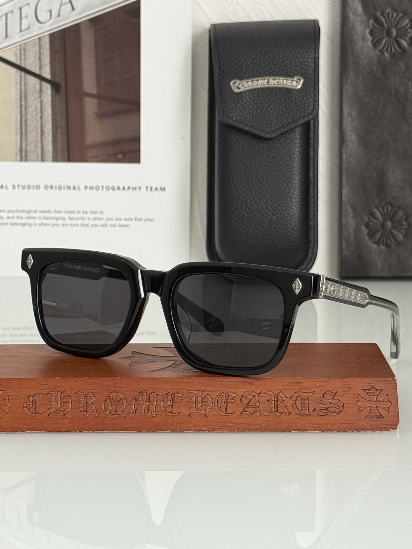 🕶️顶级原版定制款！每副都有独立编码 处处都有细节！雕刻印字 永不褪色CHROME HEART 高奢系列