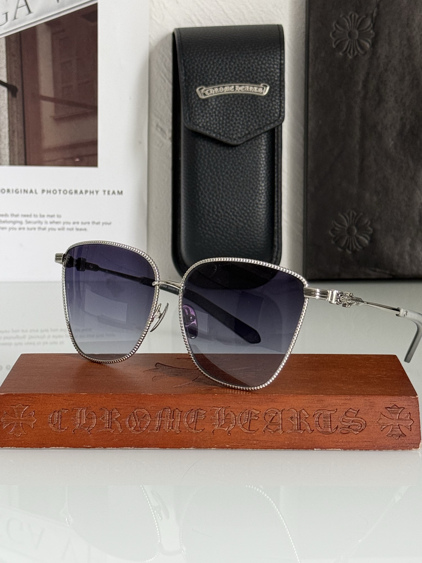 CHROME HEART 猫眼大框时尚感强烈镜框采用麻花编织设计 可配近视太阳镜 CH8104 SIZE